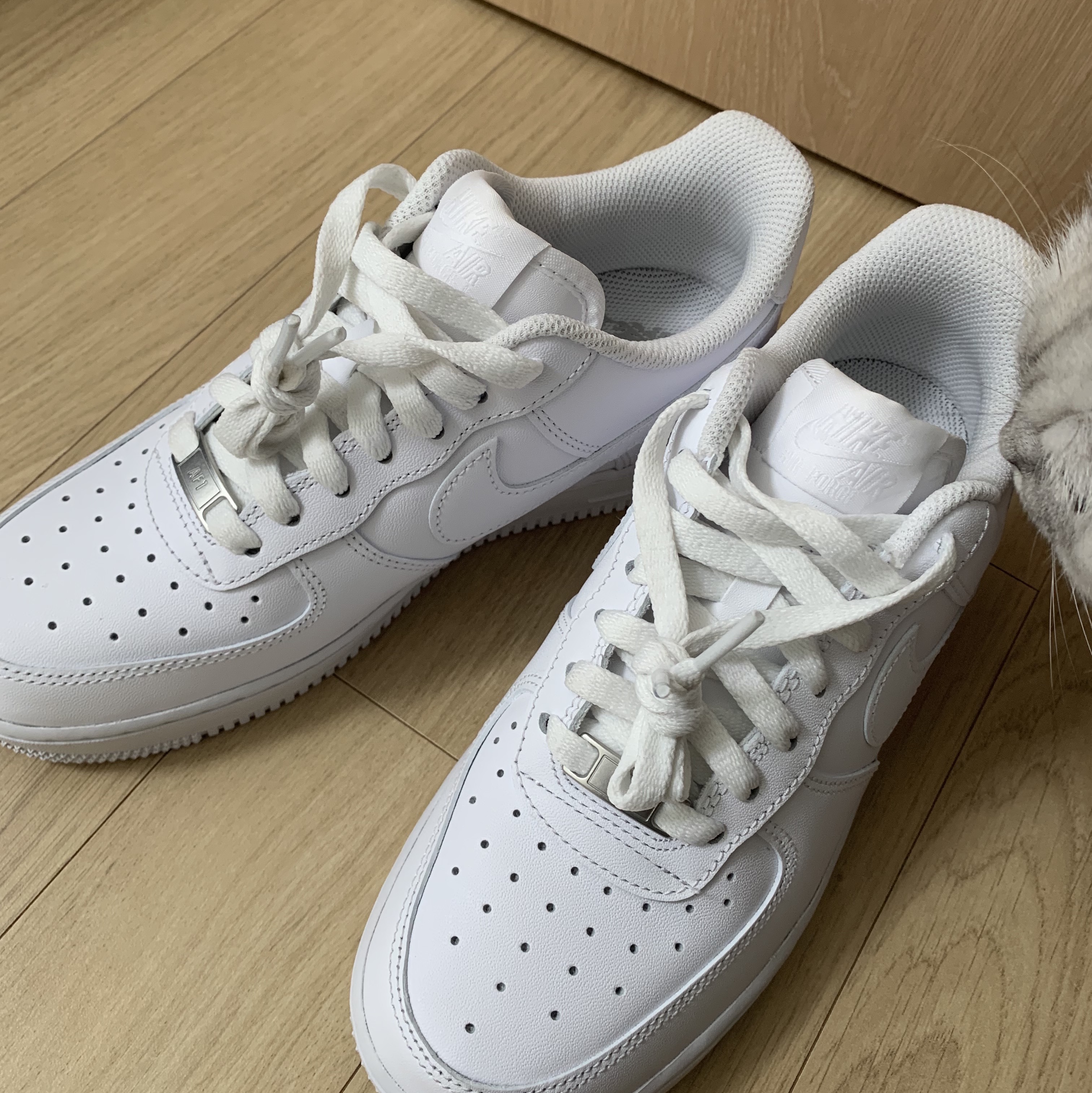 (W) Nike Air Force 1 '07 Low White 착용 스타일 - 2