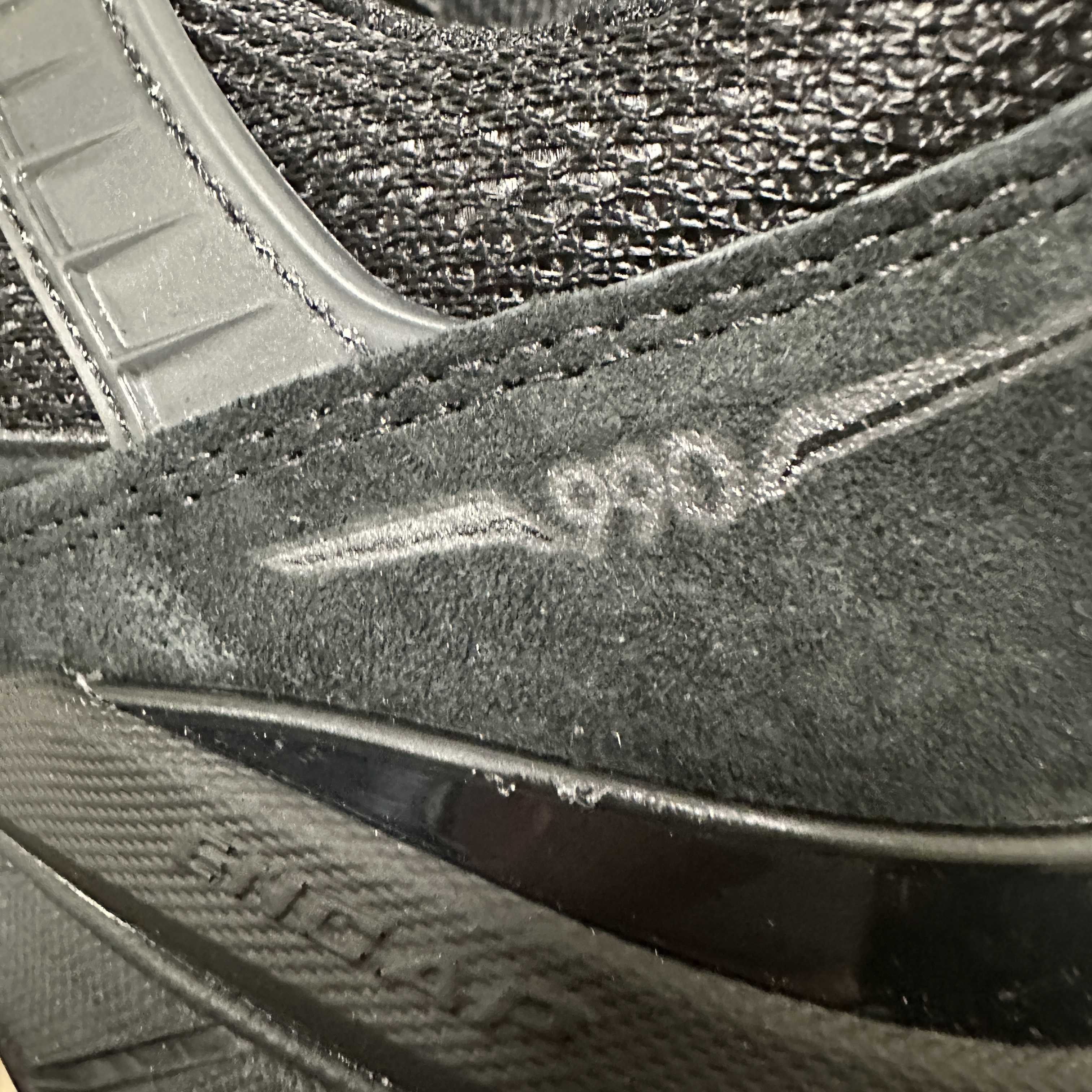 New Balance 990v5 Made in USA Triple Black - D Standard 착용 스타일 - 1
