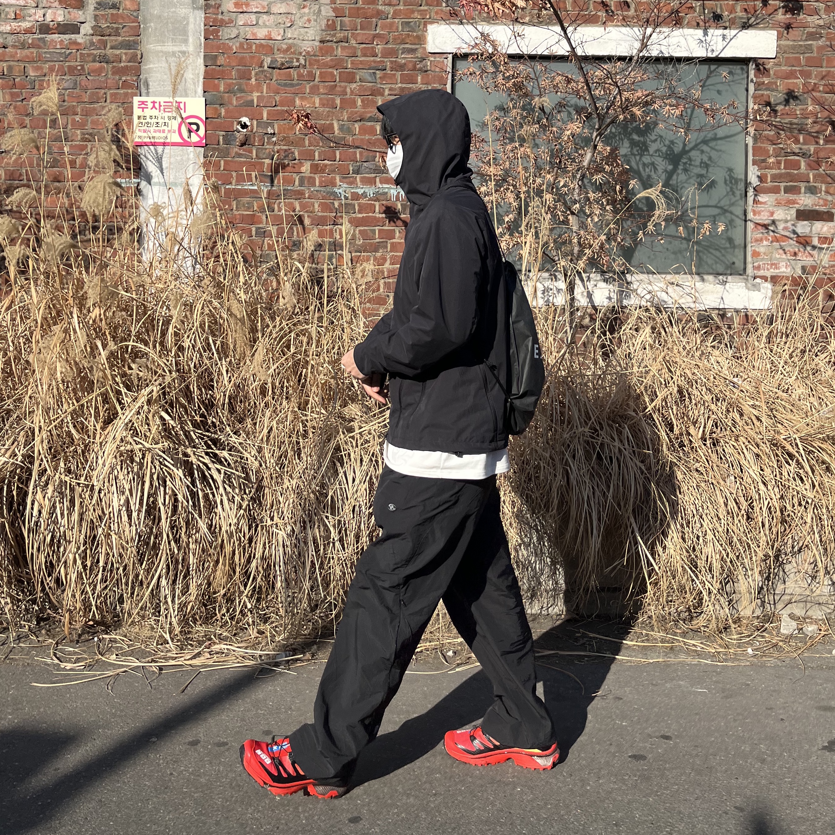 Sansan Gear Zipper Jacket Black - 22FW, Salomon XT-4 Black Silver Metallic 착용 스타일 - 2