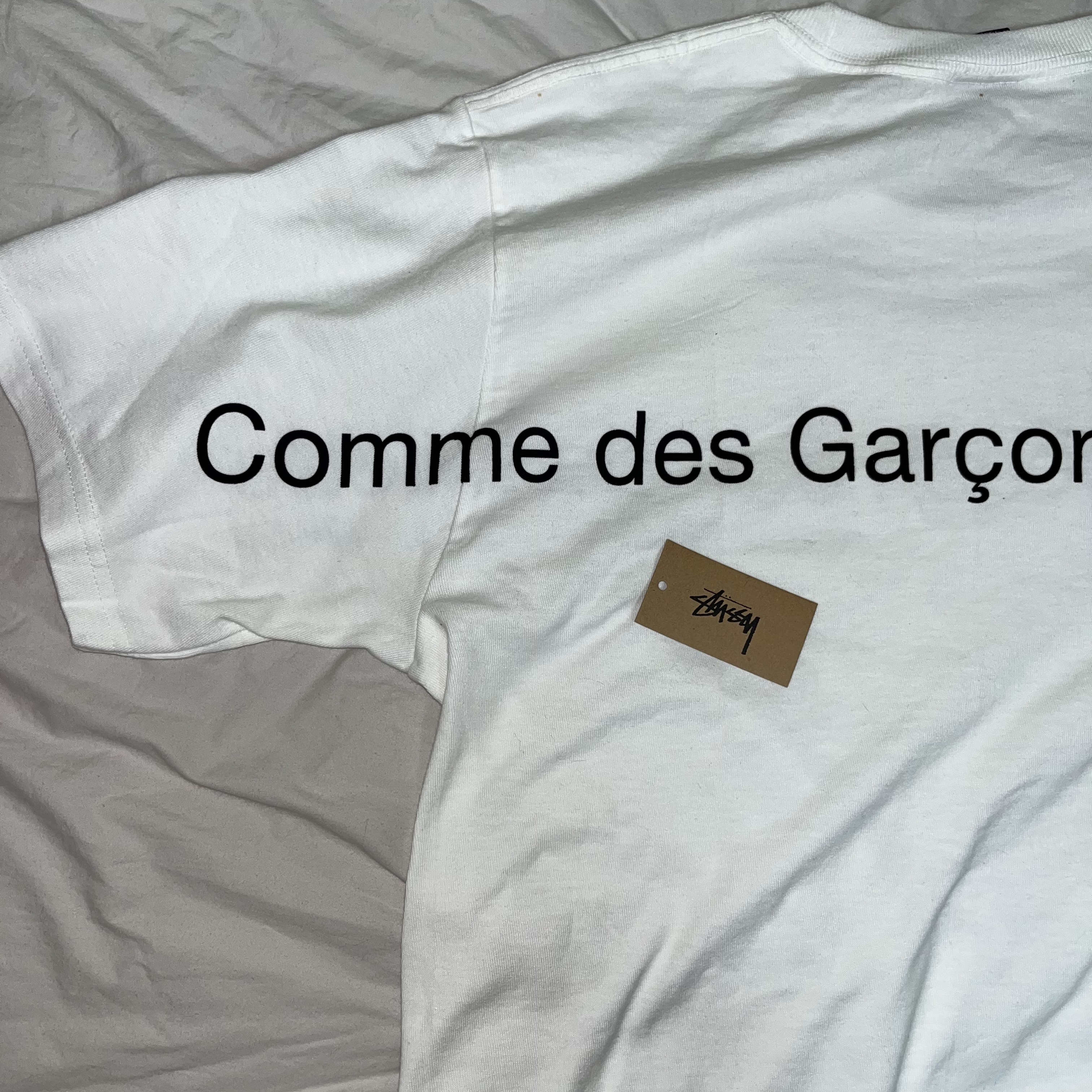 Stussy x CDG Laguna Beach T-Shirt White 착용 스타일