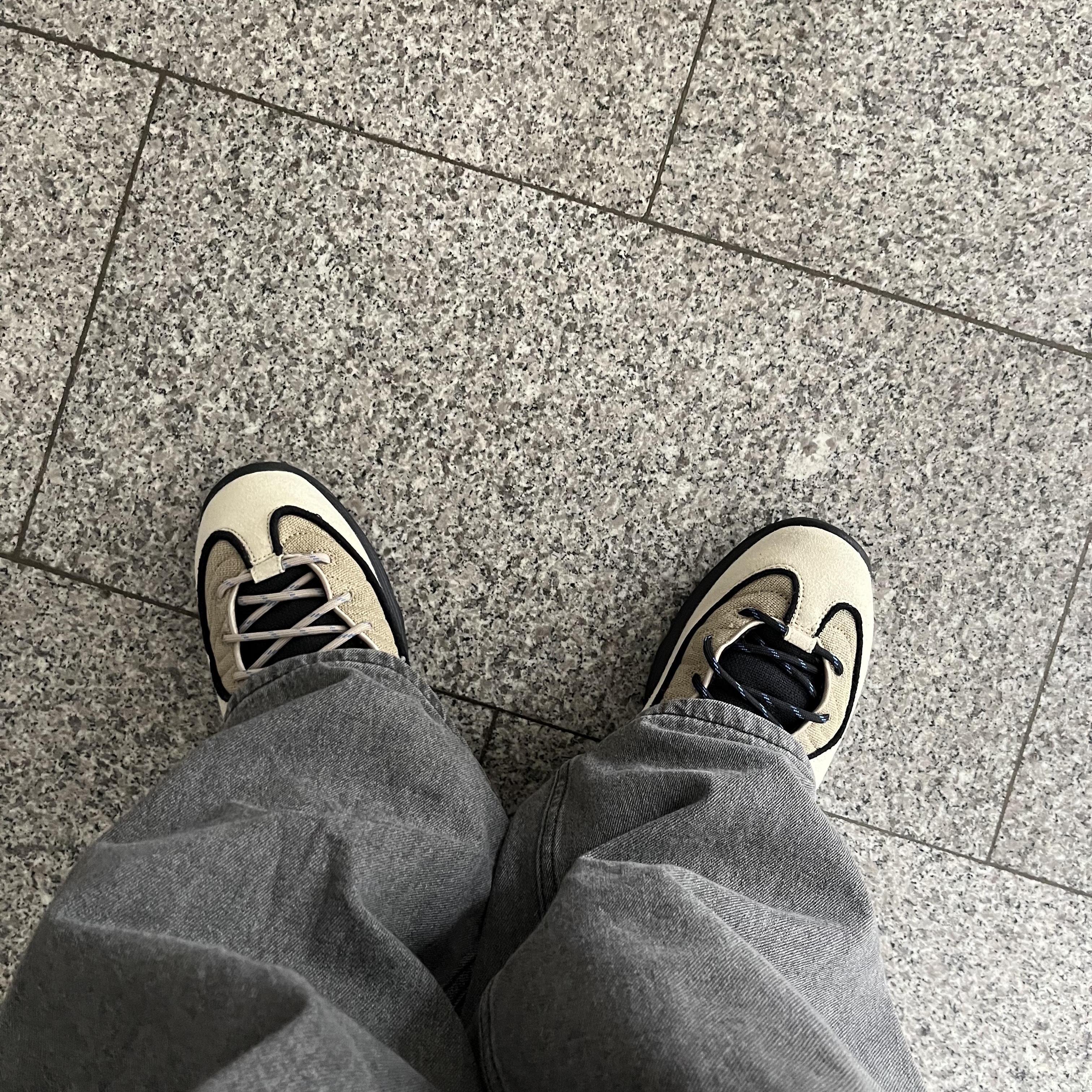 Nike x Stussy Air Penny II Rattan and Limestone 착용 스타일 - 1