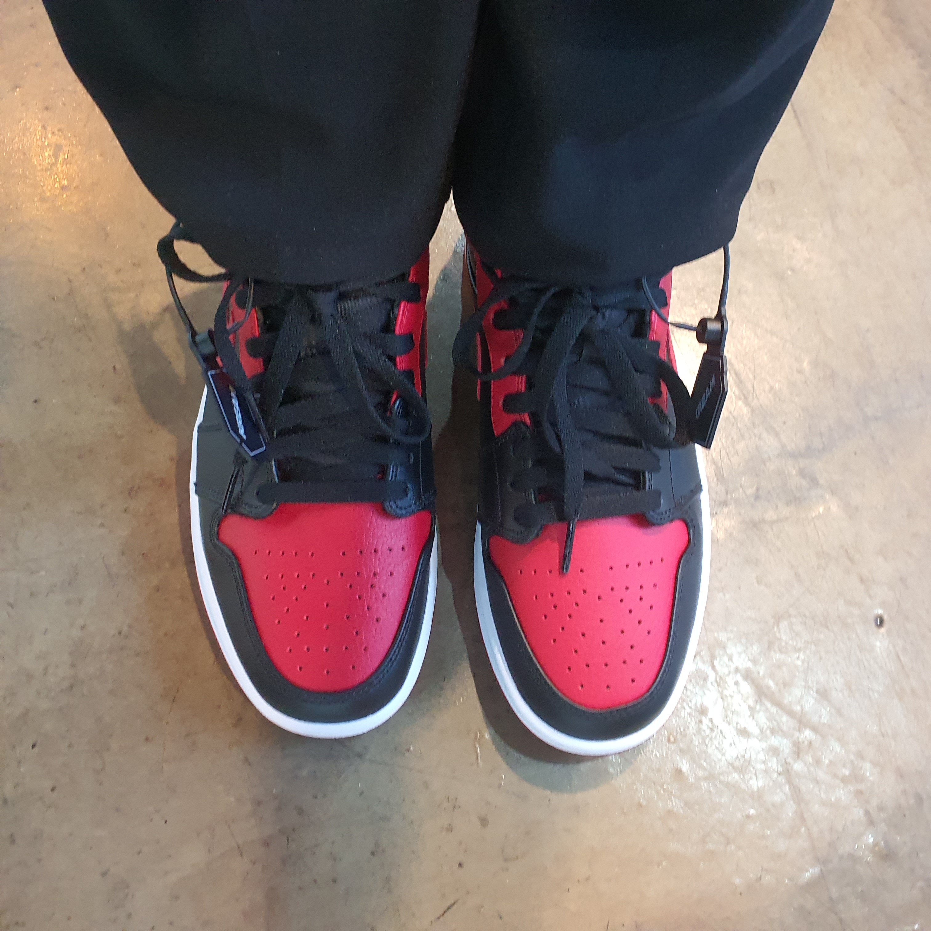 Jordan 1 Mid Bred Banned 2020 착용 스타일