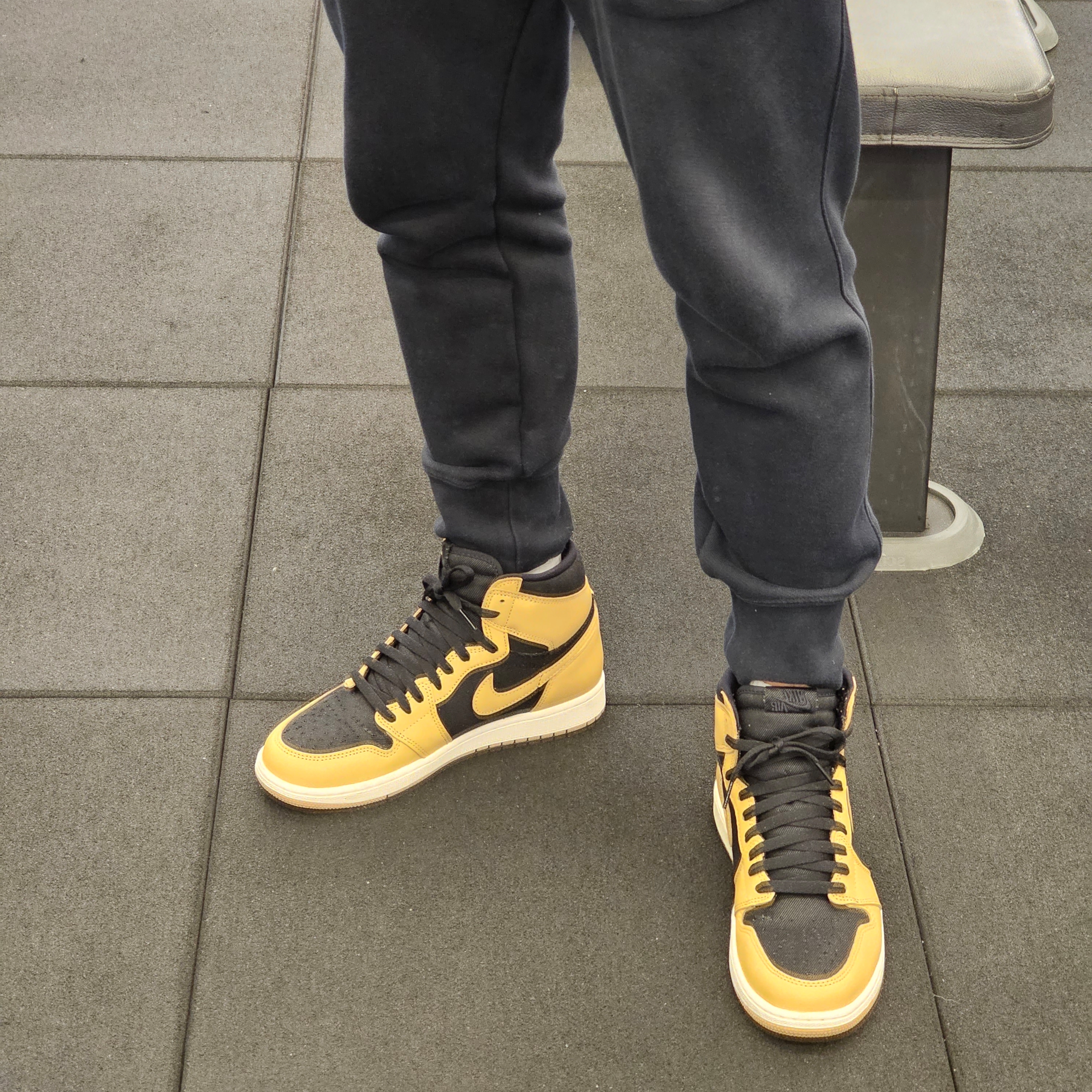 Jordan 1 Retro High OG Vachetta Tan 착용 스타일 - 3