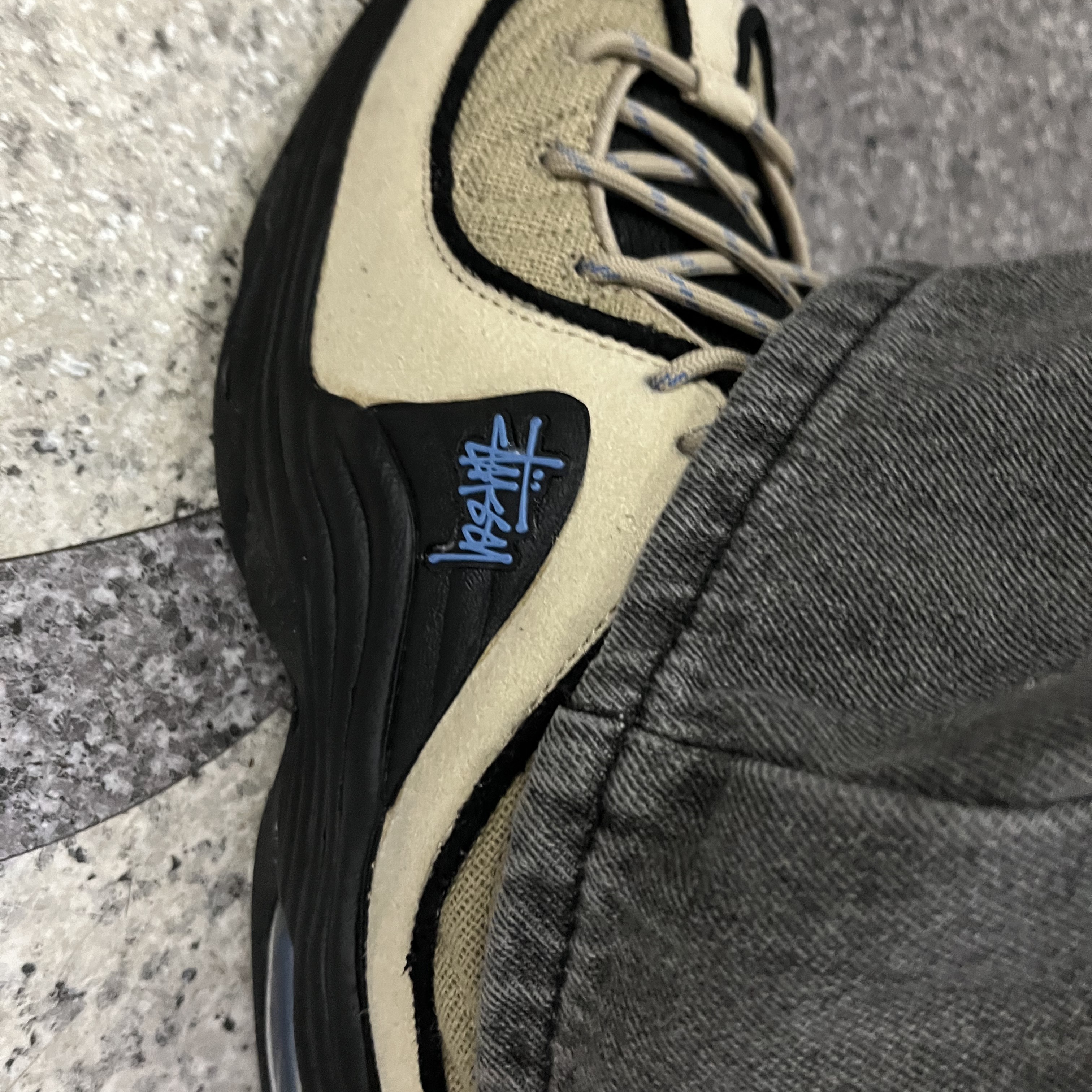 Nike x Stussy Air Penny II Rattan and Limestone 착용 스타일 - 3