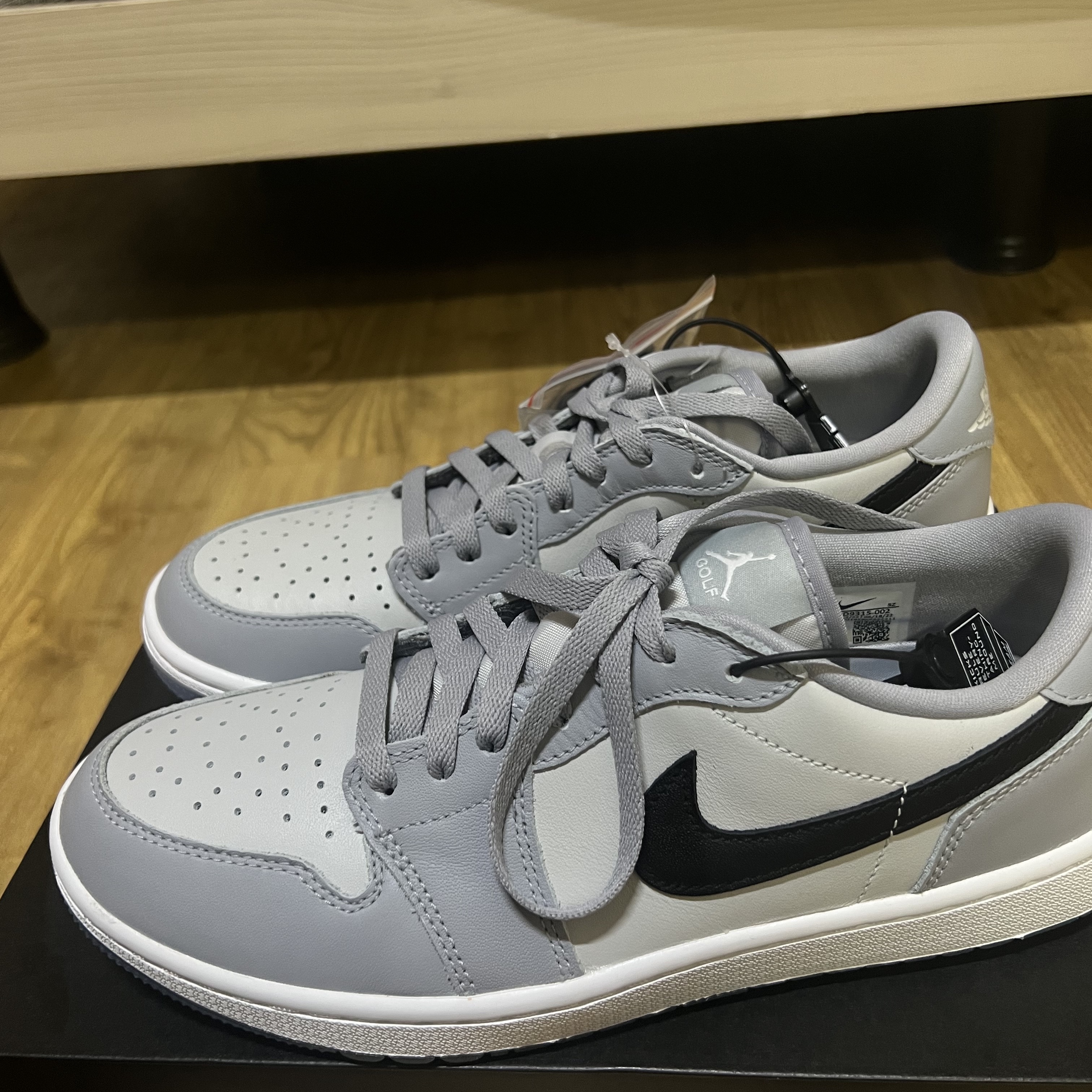 Jordan 1 Low Golf Wolf Grey 착용 스타일