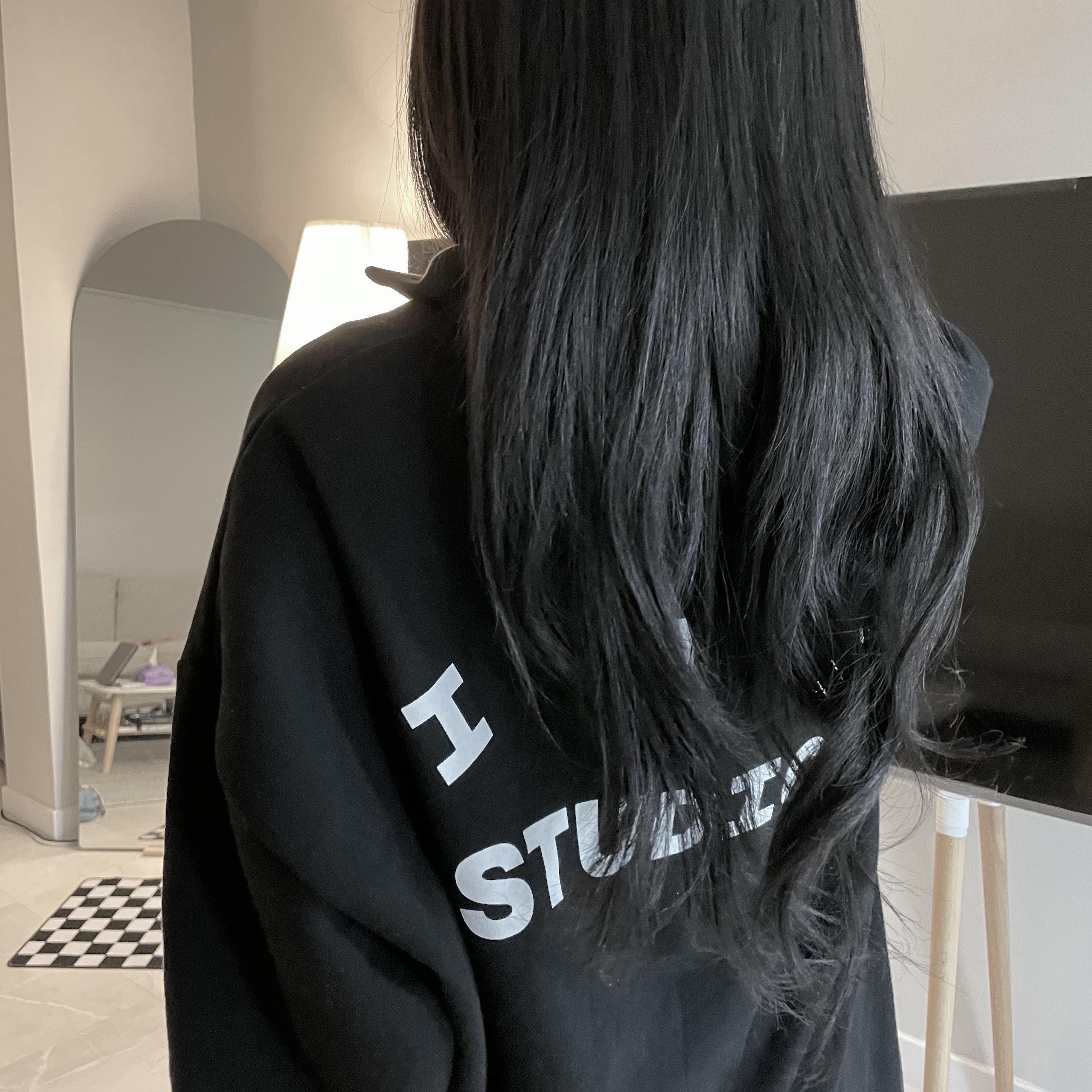 IAB Studio Half Zip-Up Black White 착용 스타일 - 2