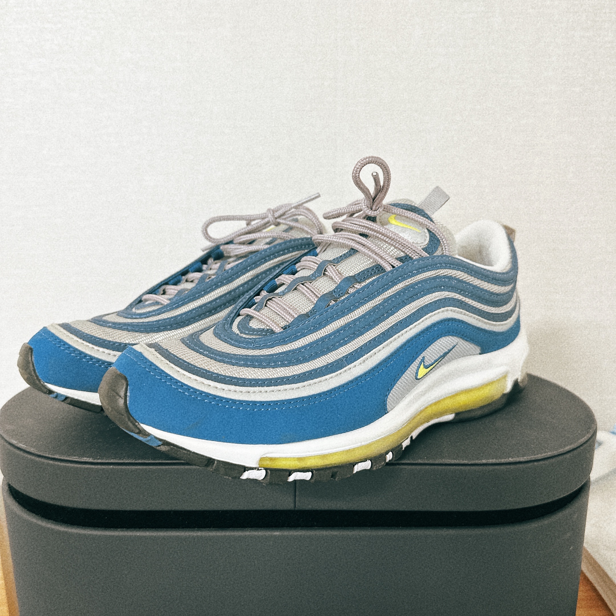 Nike Air Max 97 OG Royal Neon 착용 스타일 - 2
