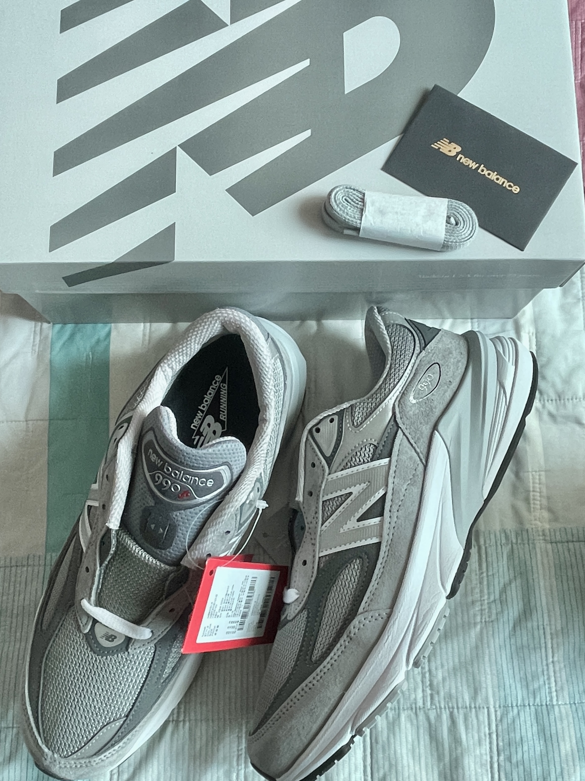 New Balance 990v6 Made in USA Grey - D Standard 착용 스타일