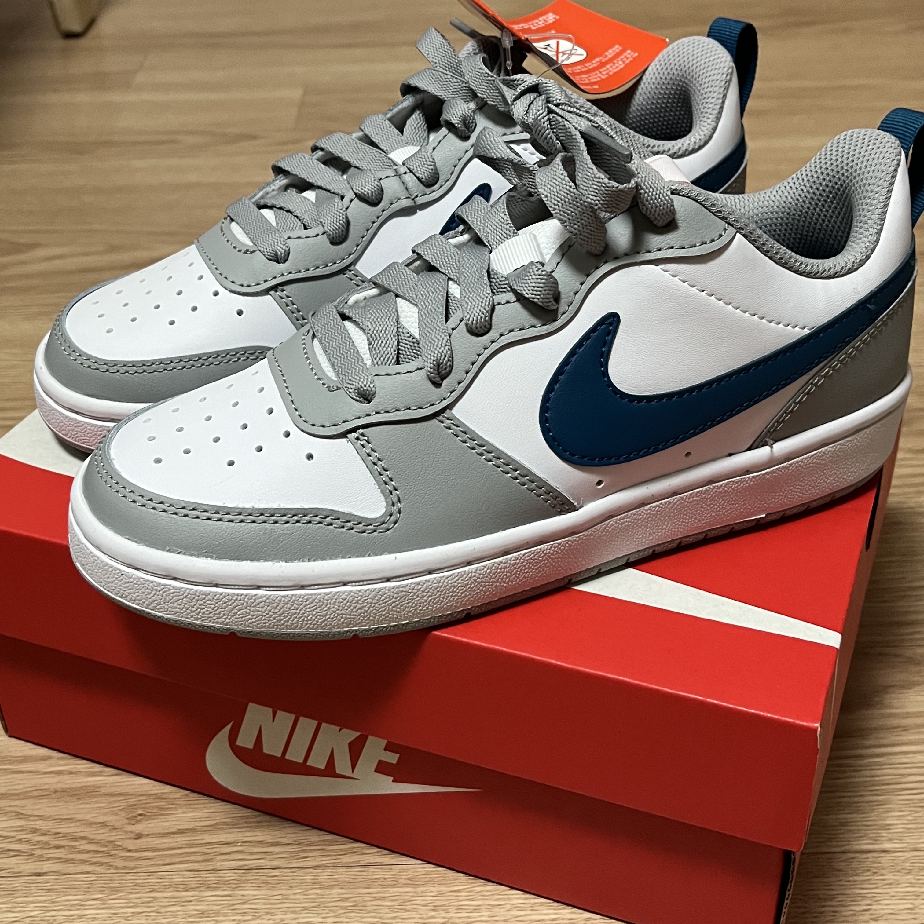 (GS) Nike Court Borough Low 2 Light Smoke Grey 착용 스타일