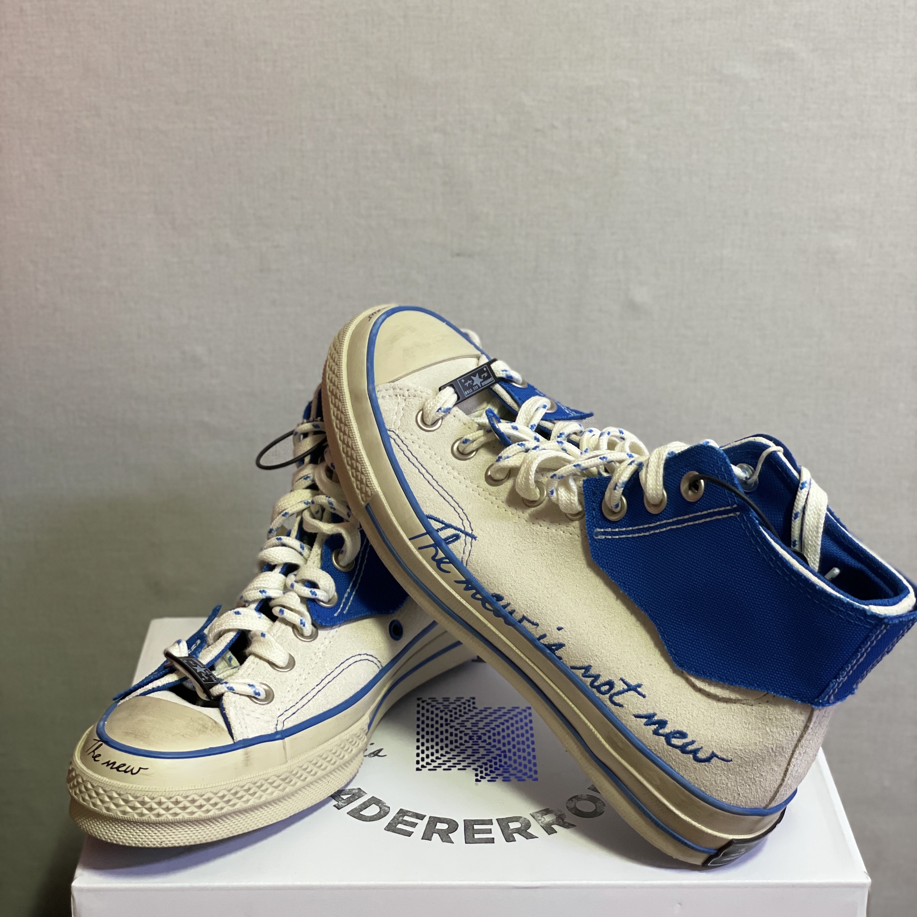 Converse x Ader Error Chuck 70 High White 착용 스타일 - 2