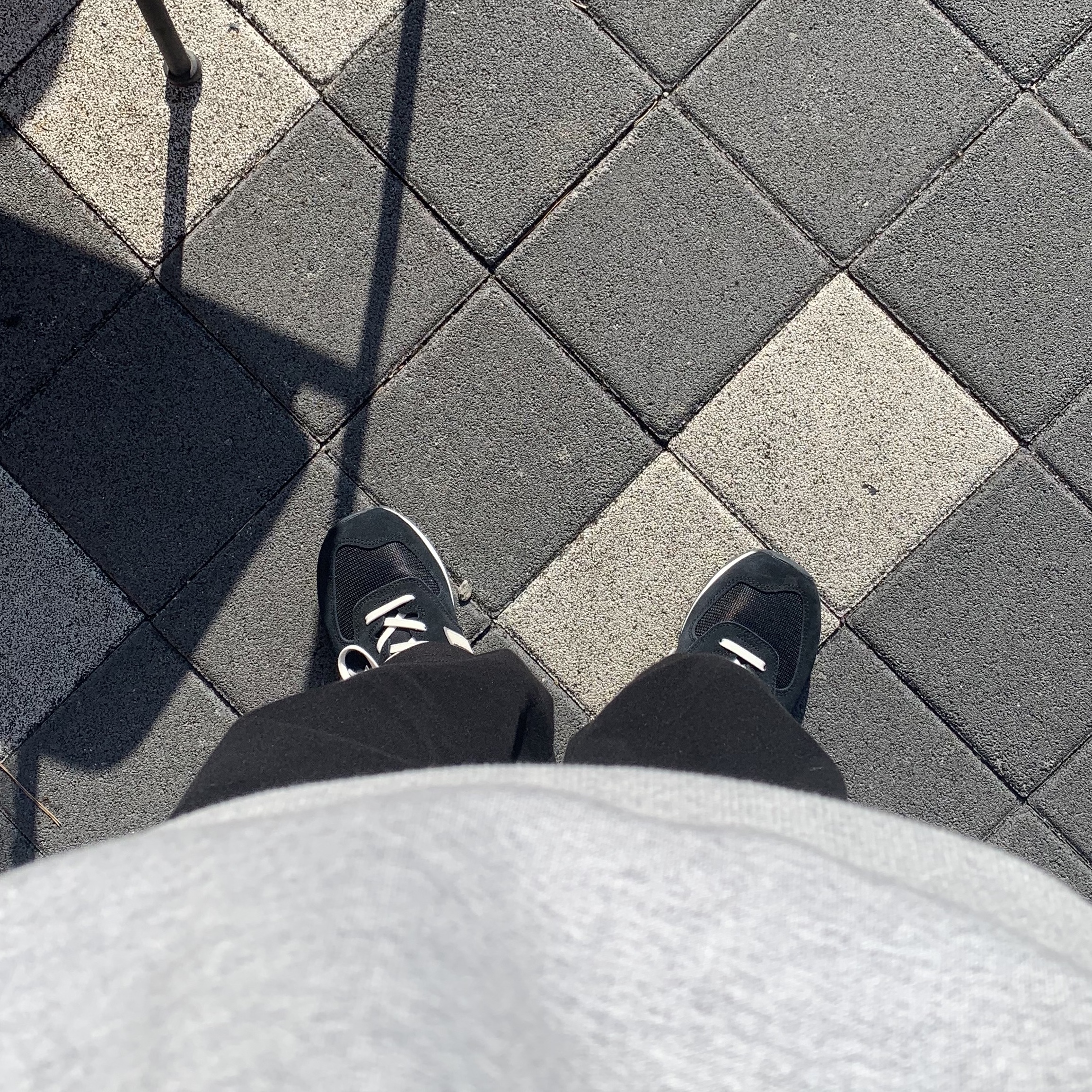 New Balance 574 Classics Reimagined Black 착용 스타일