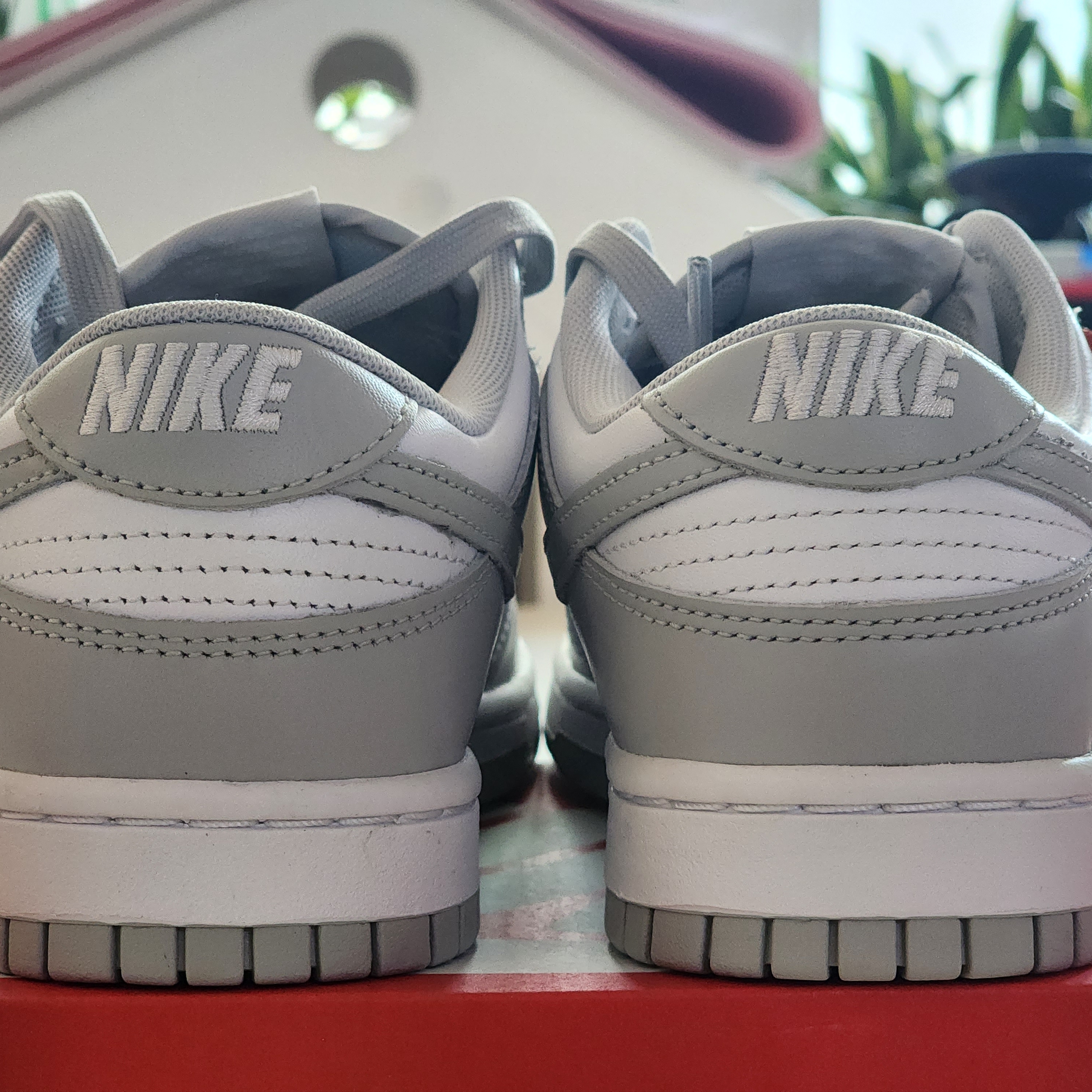 Nike Dunk Low Retro Grey Fog 착용 스타일 - 3