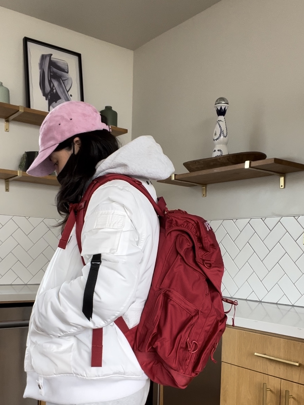 Supreme Field Backpack Red - 23SS, Supreme Suede Camp Cap Pink - 23SS 착용 스타일 - 3