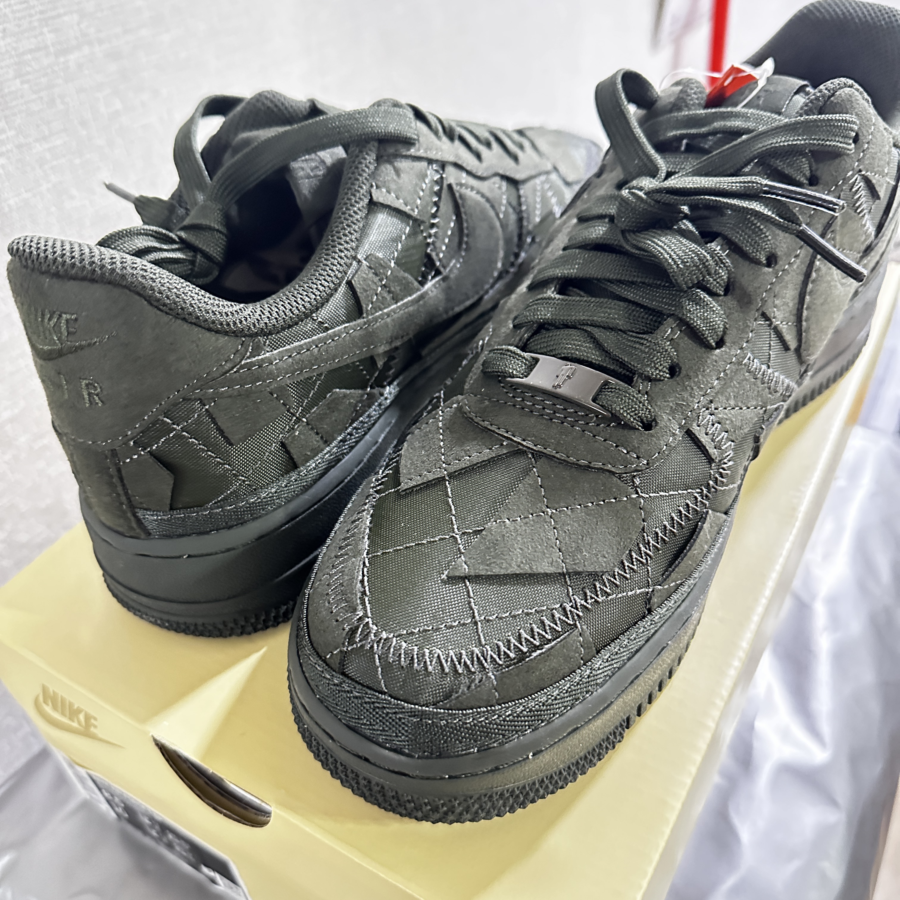 Nike x Billie Eilish Air Force 1 Low '07 SP Sequoia 착용 스타일 - 3