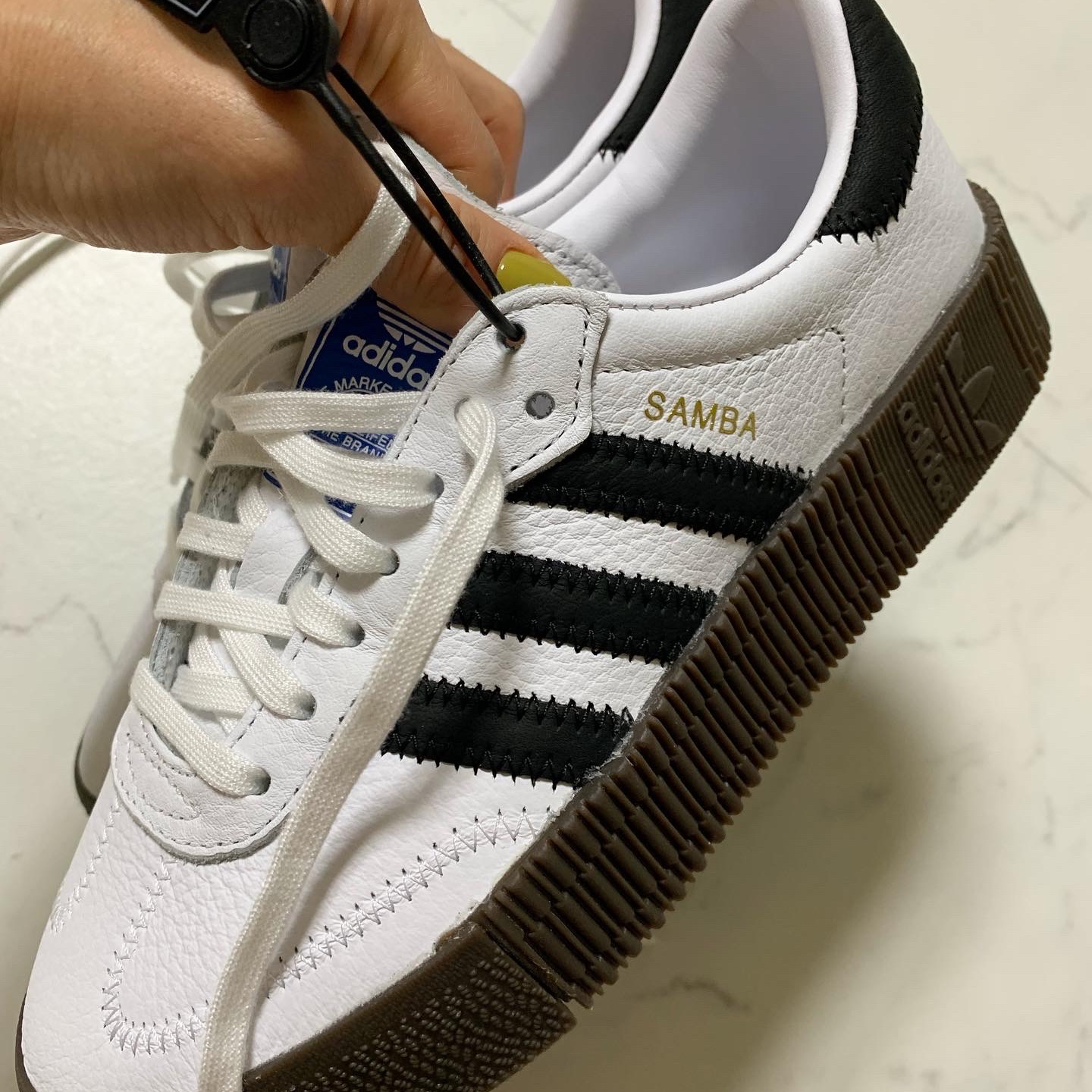 (W) Adidas Sambarose White Black Gum 착용 스타일