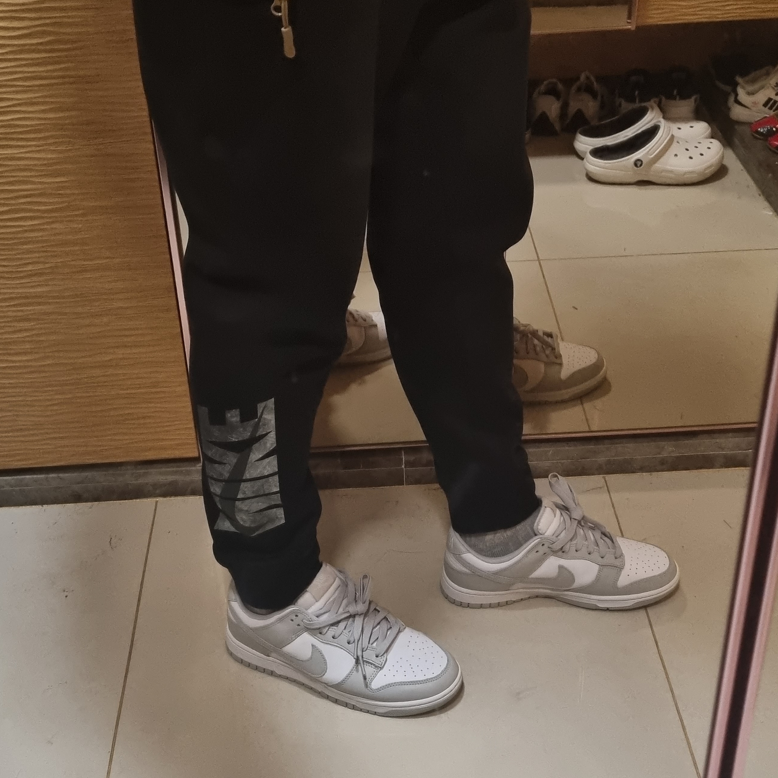Nike Dunk Low Retro Grey Fog 착용 스타일 - 1