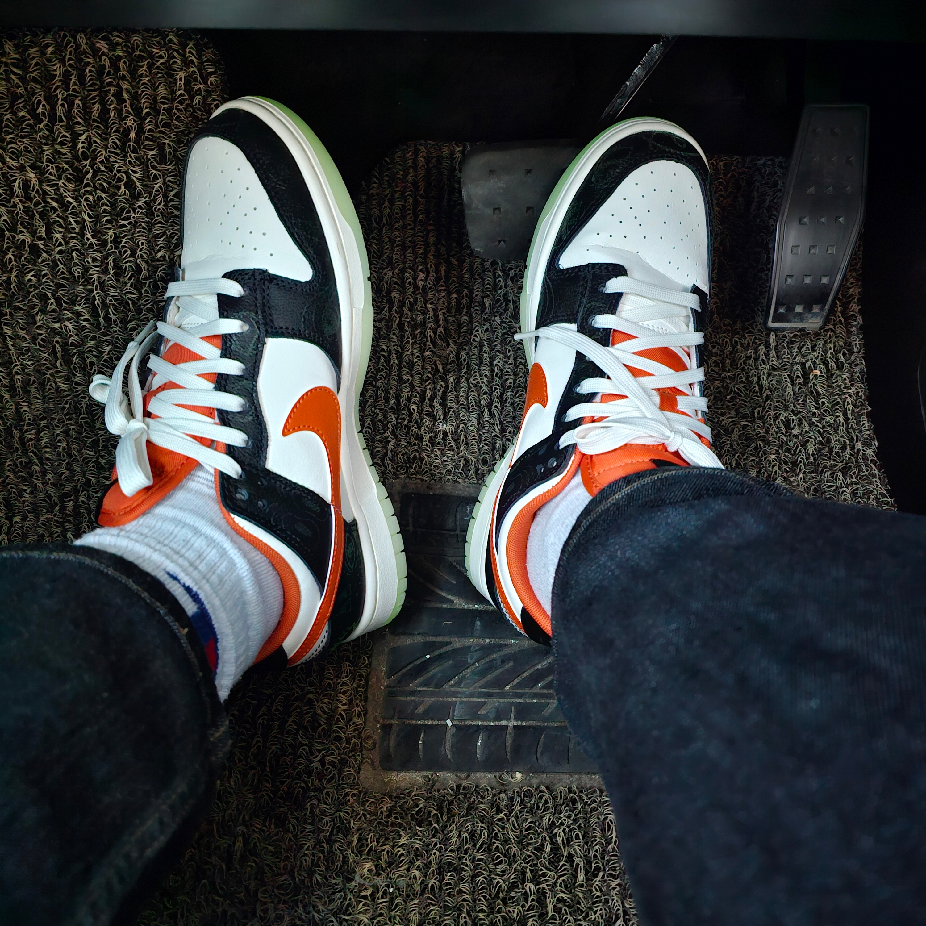 Nike Dunk Low Retro PRM Halloween 착용 스타일