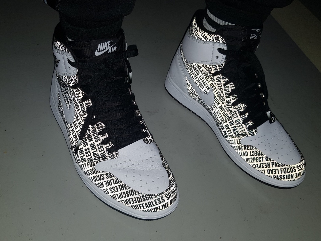 Jordan 1 Retro High RE2PECT (Derek Jeter) 착용 스타일 - 2