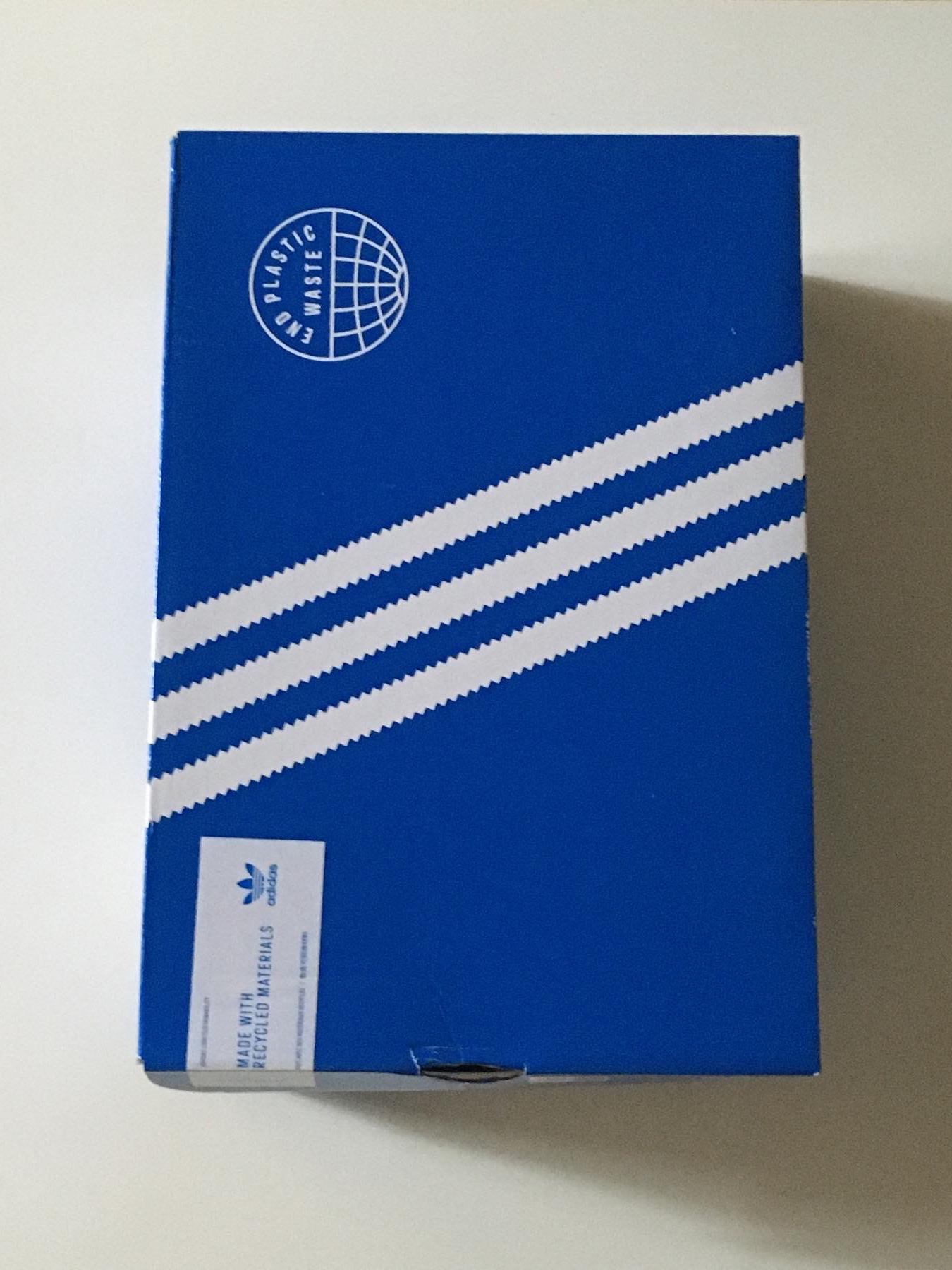 Adidas Superstar 82 Cloud White Metal Grey 착용 스타일 - 3