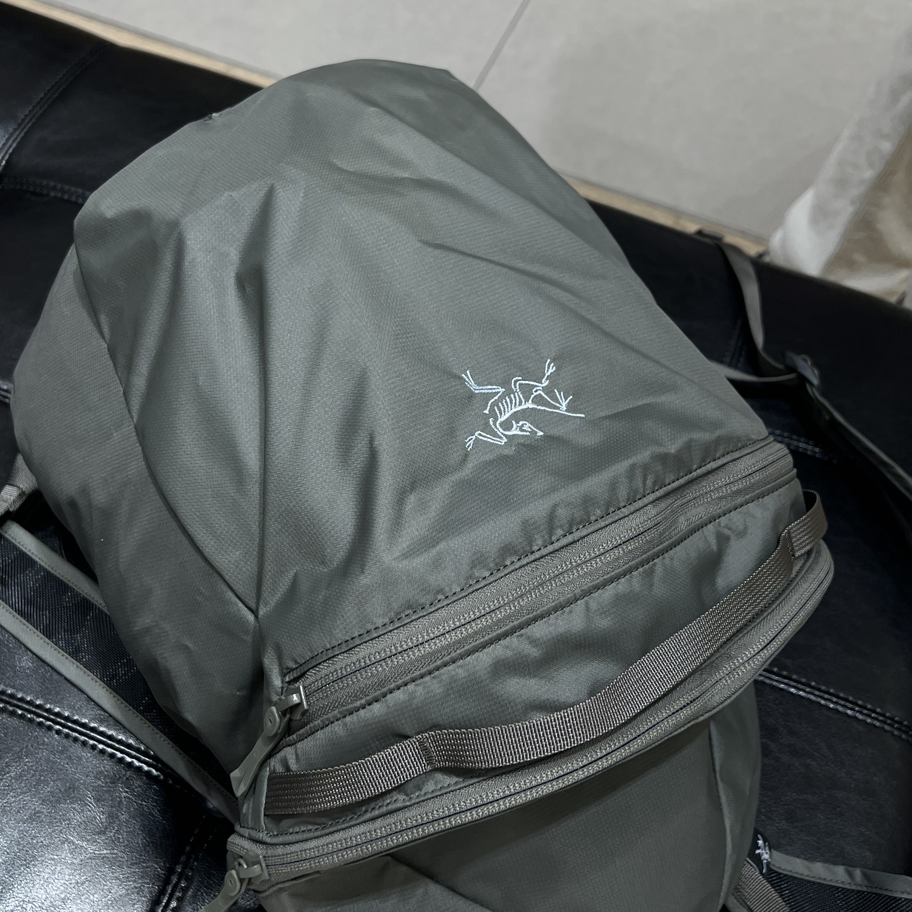 Arc'teryx Heliad 15 Backpack Forage 착용 스타일
