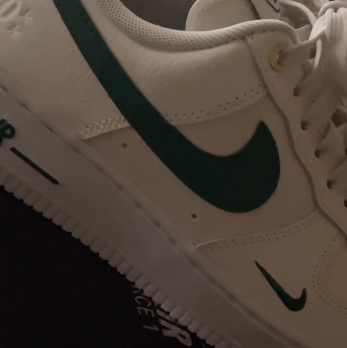 (W) Nike Air Force 1 '07 SE 40th Anniversary Join Forces Sail Malachite 착용 스타일