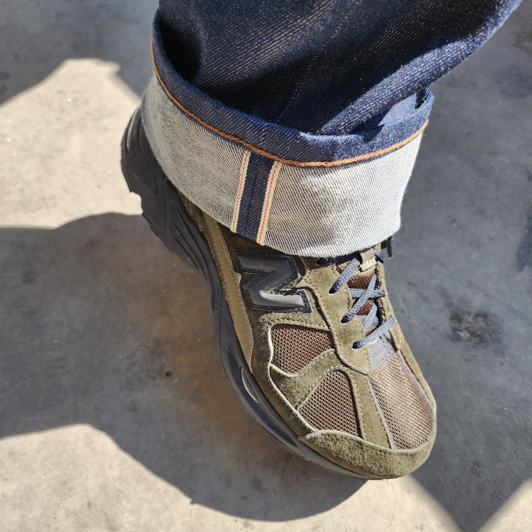 New Balance 878 Khaki 착용 스타일