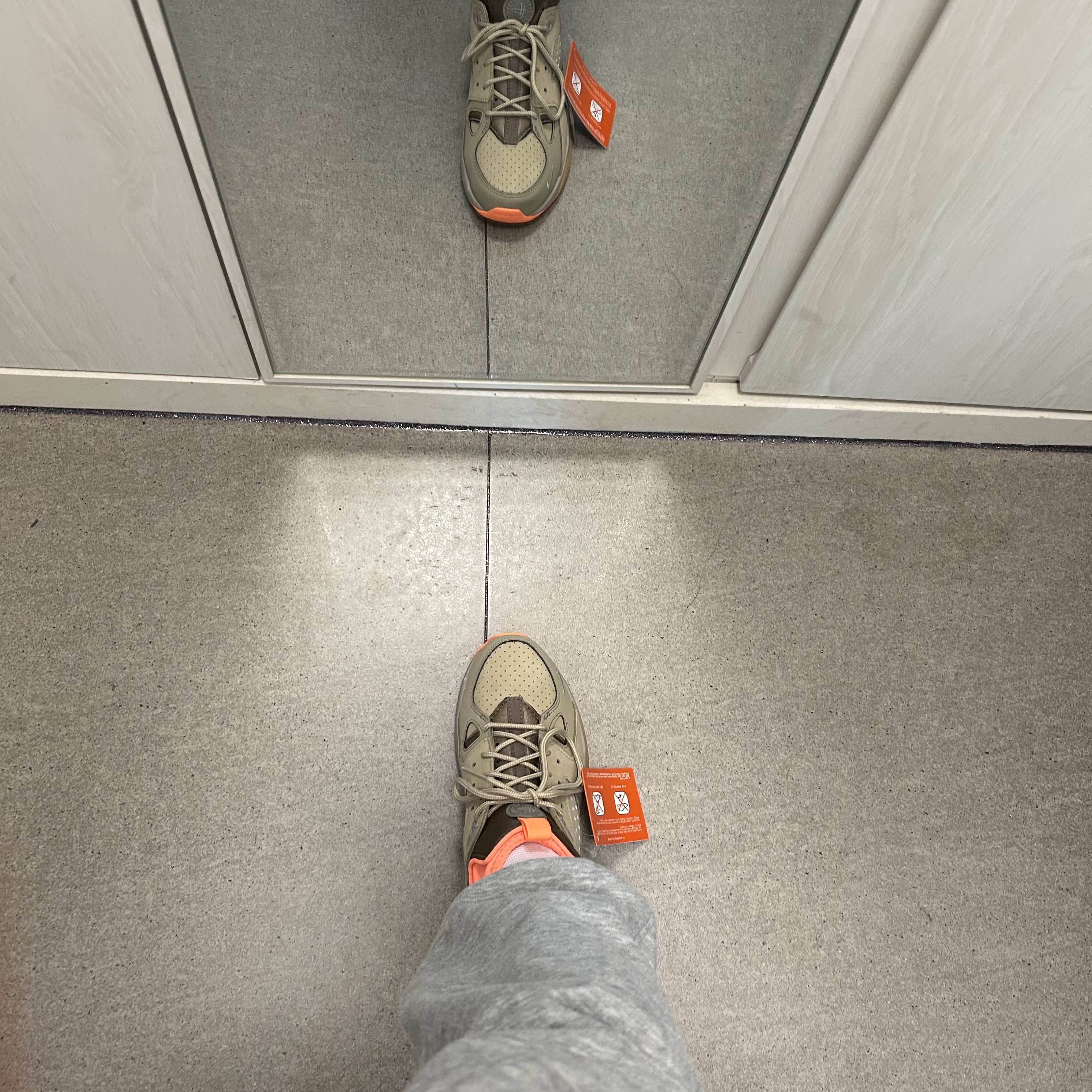 Nike ACG Air Mowabb Limestone 착용 스타일 - 2