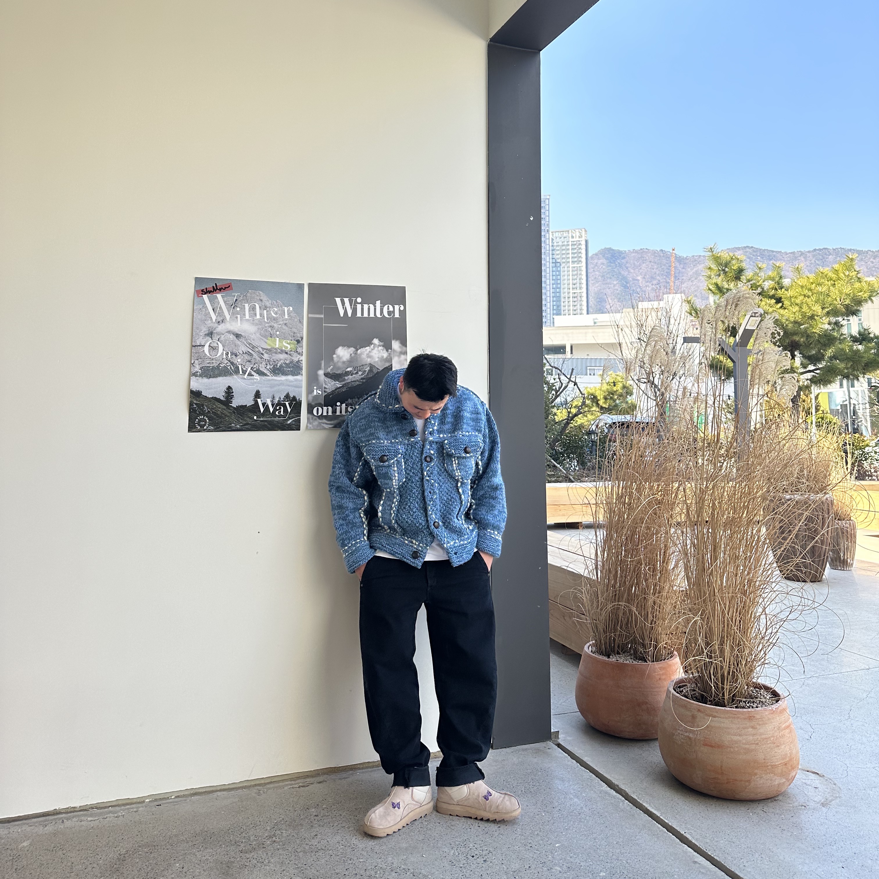 Reebok x Needles Beatnik Moc Modern Beige Extreme Purple, Kapital Wool Hand Knit Cowichan G Jean Navy 착용 스타일 - 2