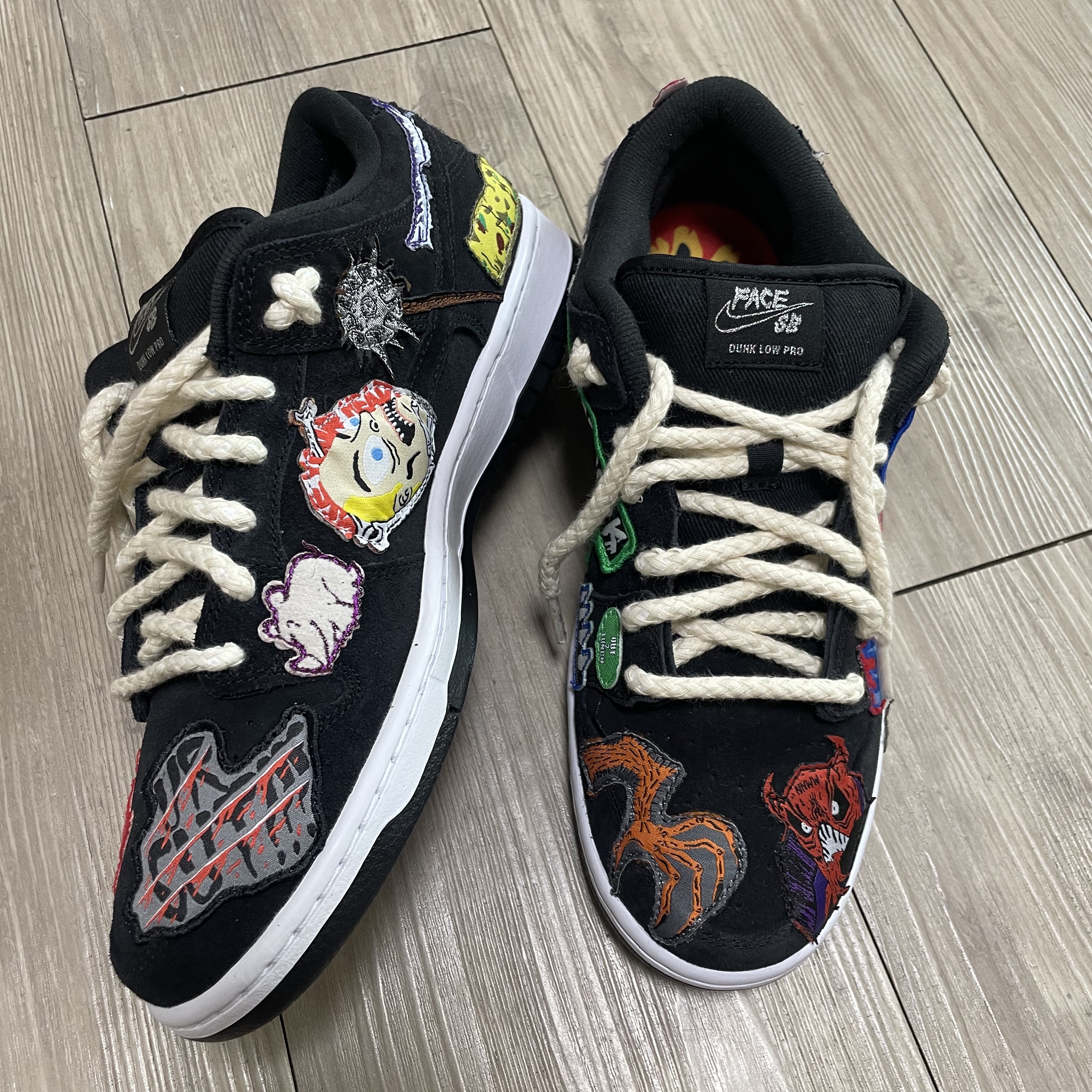 Nike x Neckface SB Dunk Low Pro Black 착용 스타일 - 2