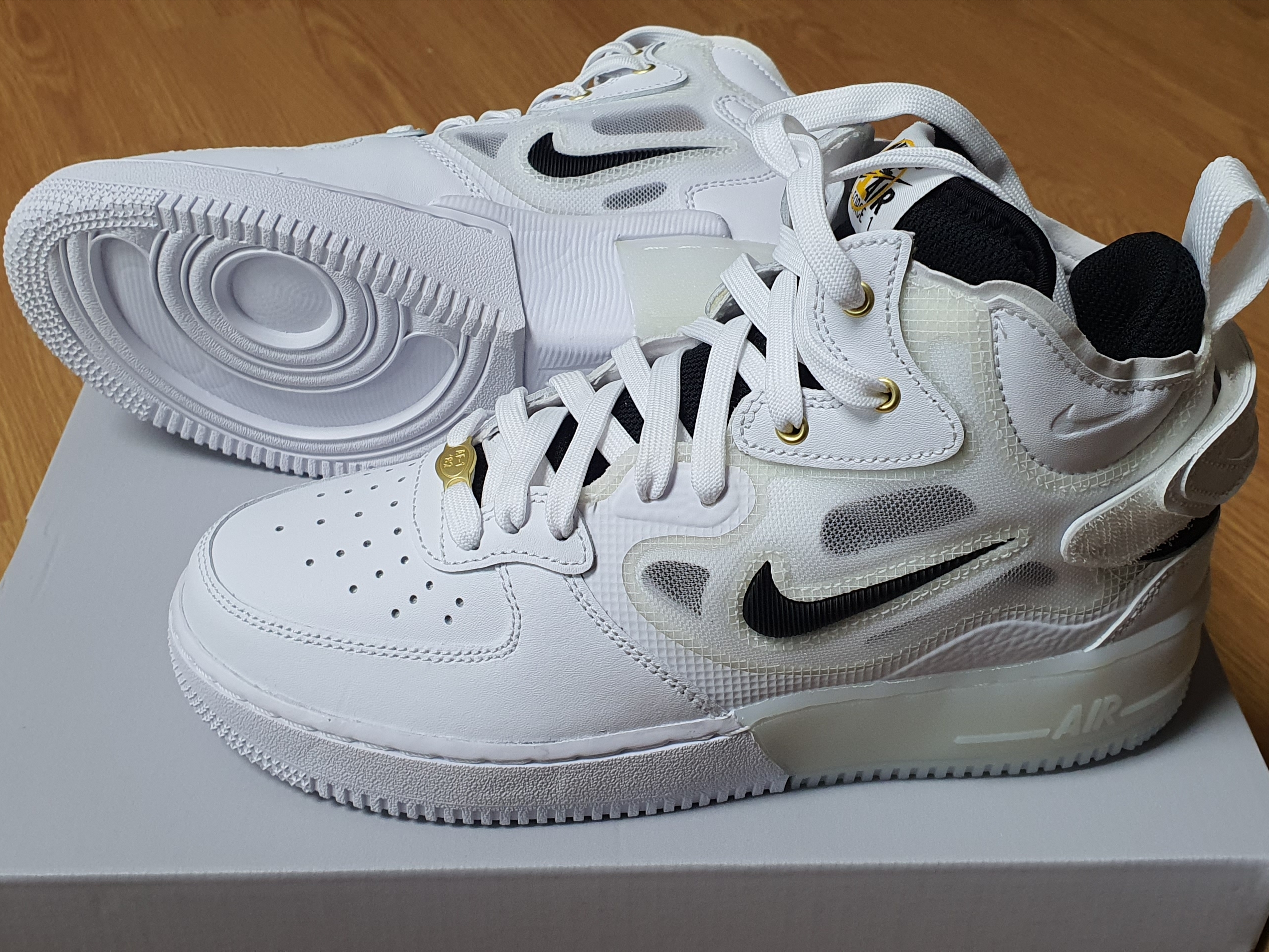 Nike Air Force 1 Mid React 40th Anniversary Join Forces White 착용 스타일
