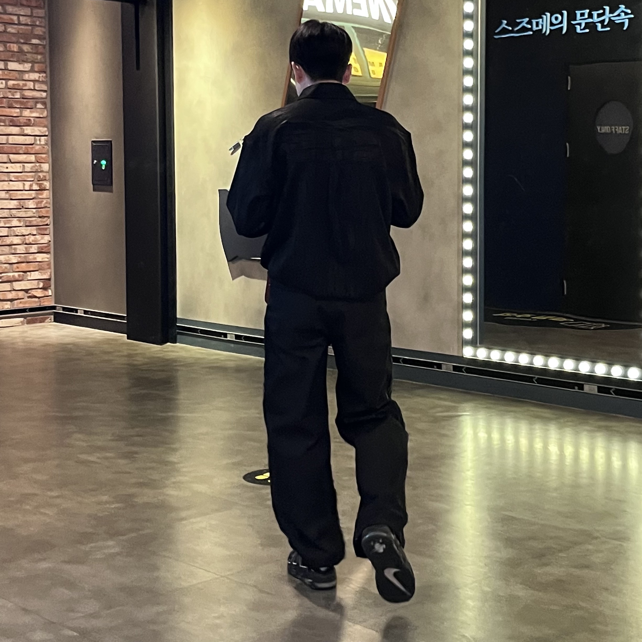 Nike Air More Uptempo Black White 2020 착용 스타일