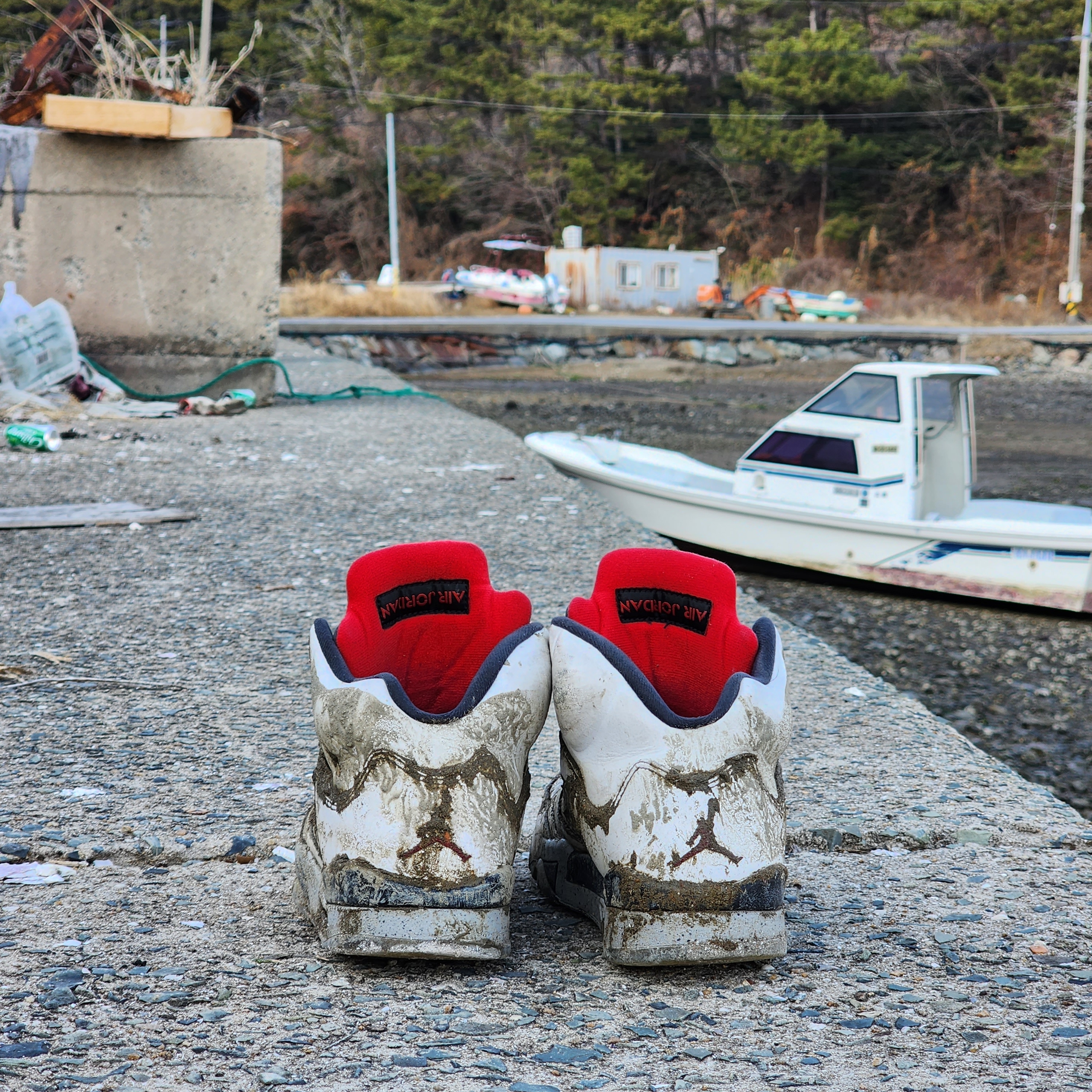 Jordan 5 Retro White Cement 착용 스타일