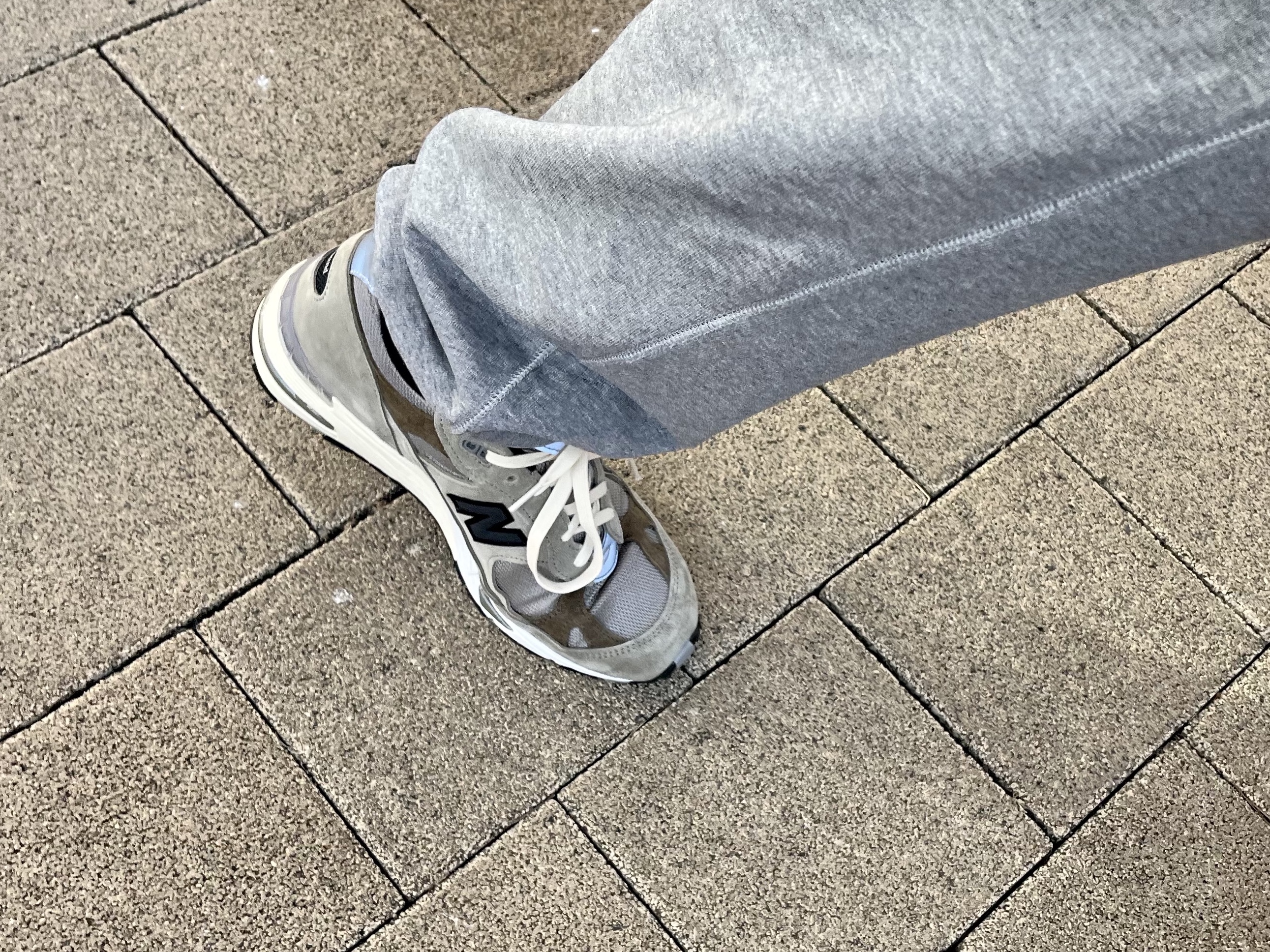 New Balance x JJJJound 991 Made in UK Grey 착용 스타일 - 2