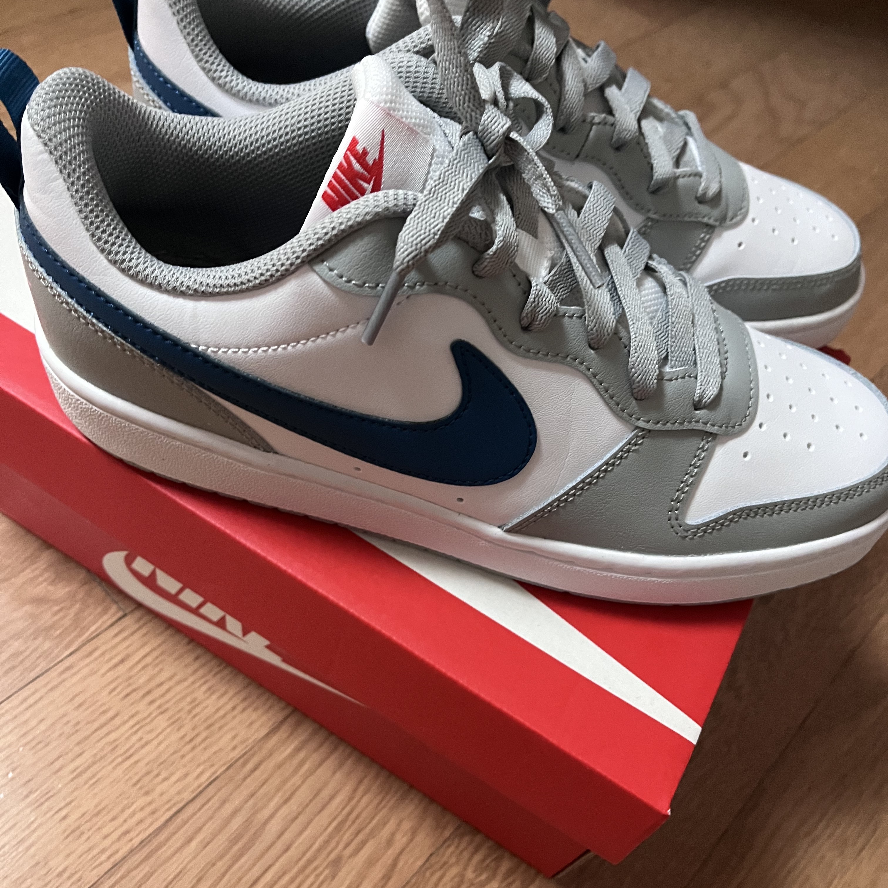(GS) Nike Court Borough Low 2 Light Smoke Grey 착용 스타일