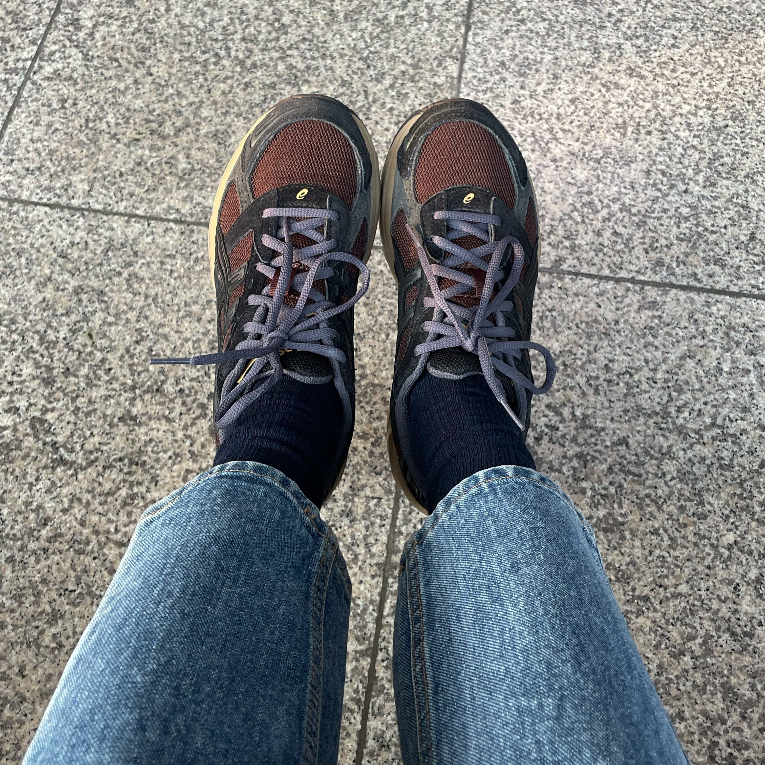 Asics Gel-1130 Brown 착용 스타일 - 3