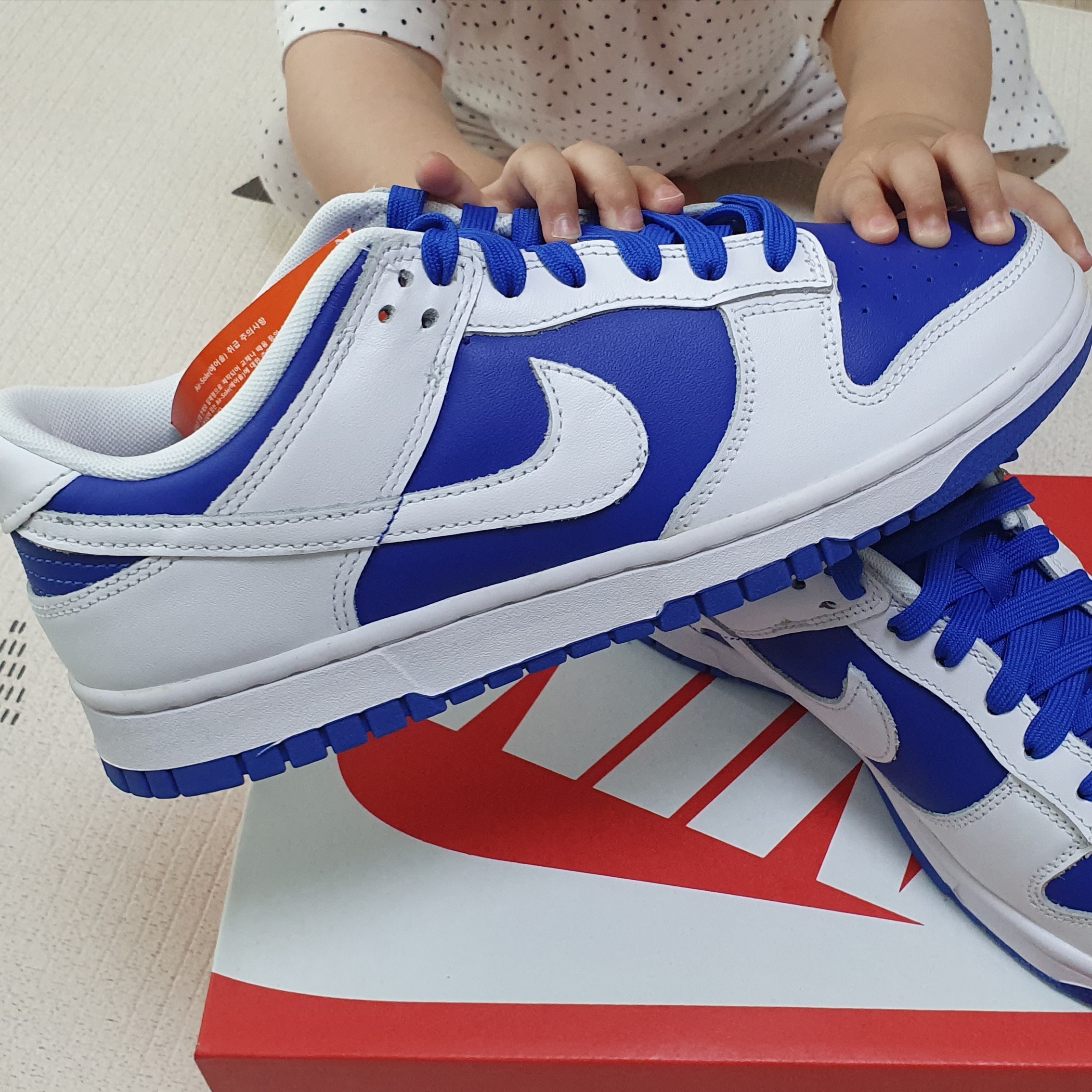 Nike Dunk Low Retro Racer Blue and White 착용 스타일