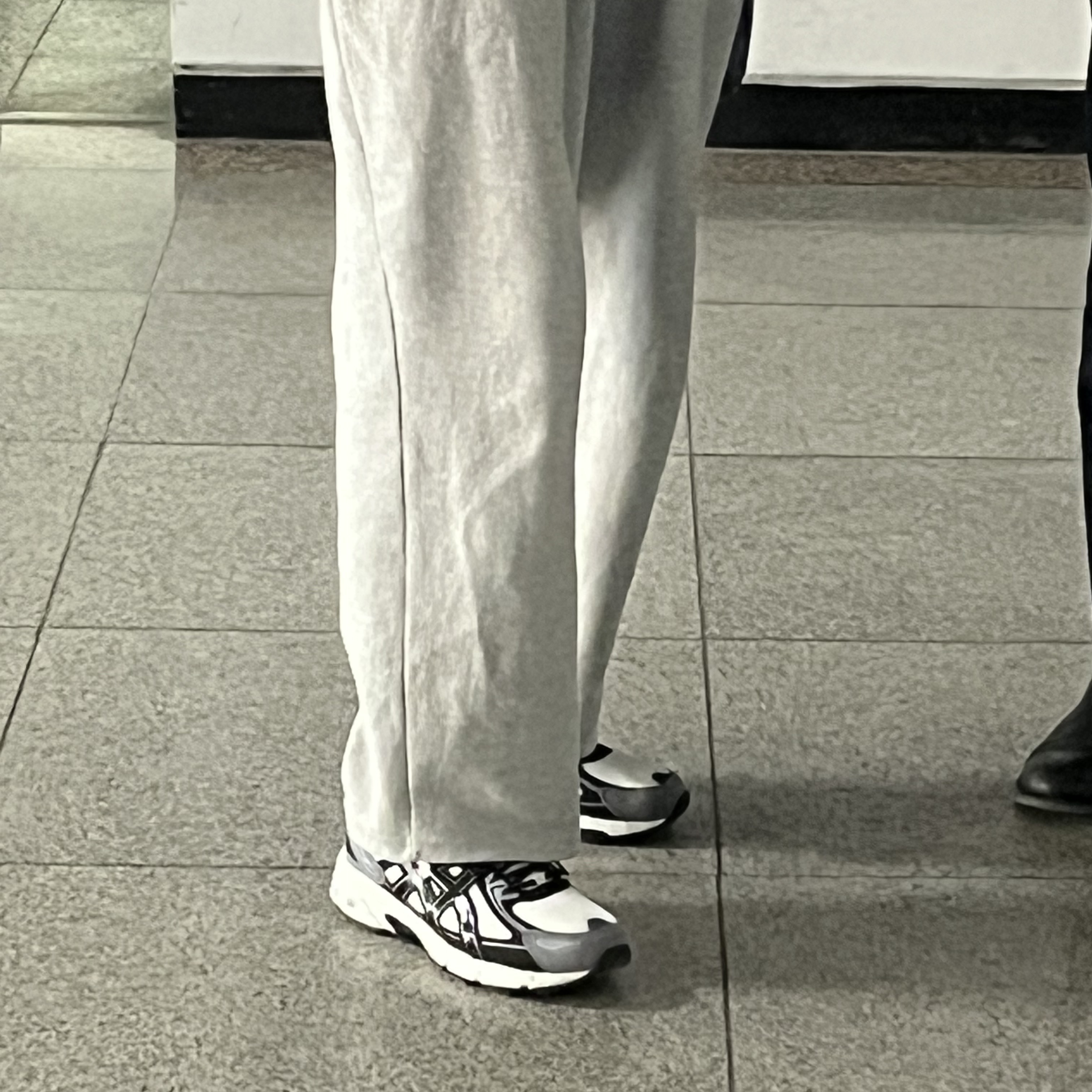 Asics Gel-Venture 6 SPS Glacier Grey 착용 스타일