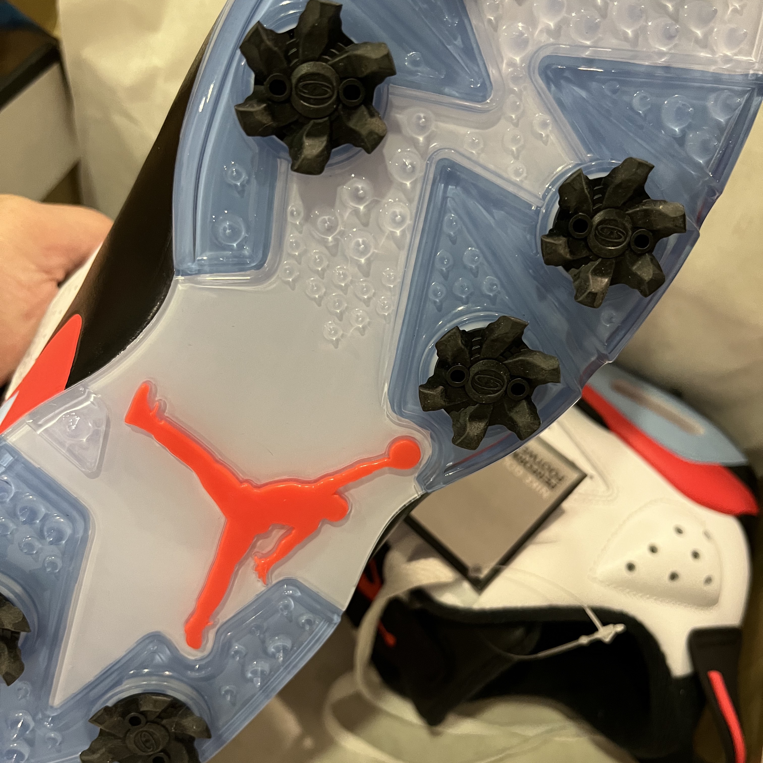 Jordan 6 Retro Low Golf White Infrared 23 착용 스타일 - 2