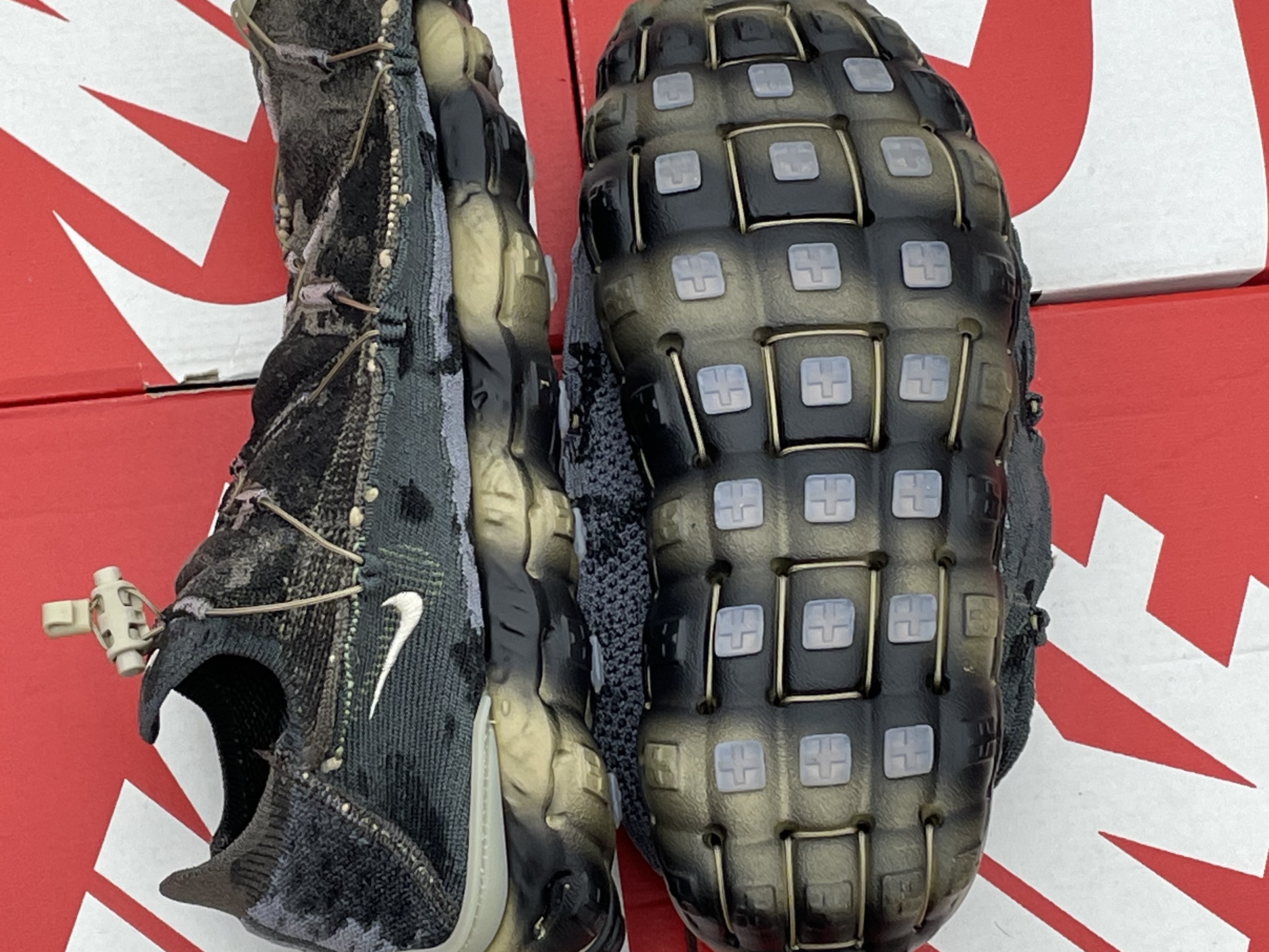 Nike ISPA Mindbody Olive Grey 착용 스타일 - 2