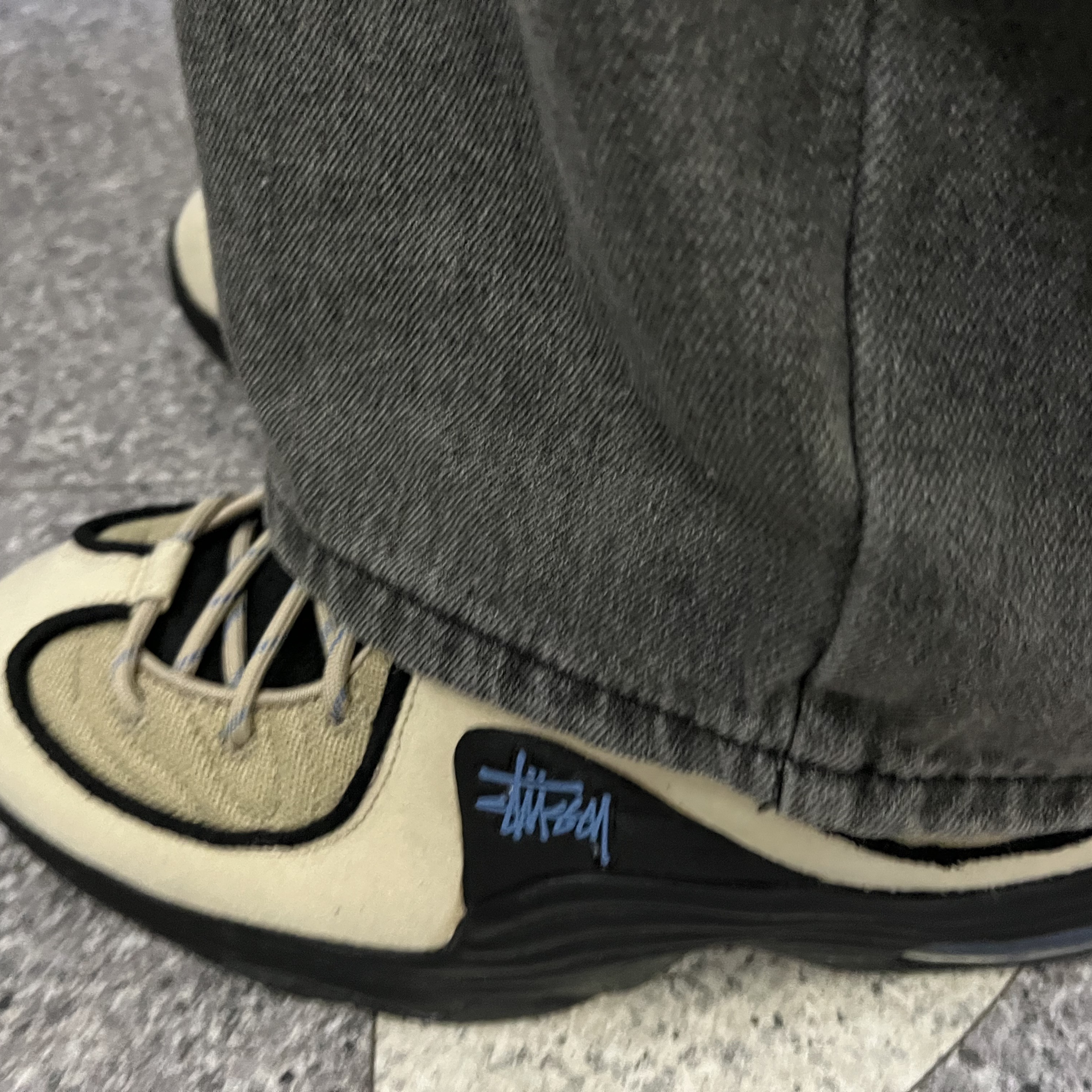 Nike x Stussy Air Penny II Rattan and Limestone 착용 스타일 - 2