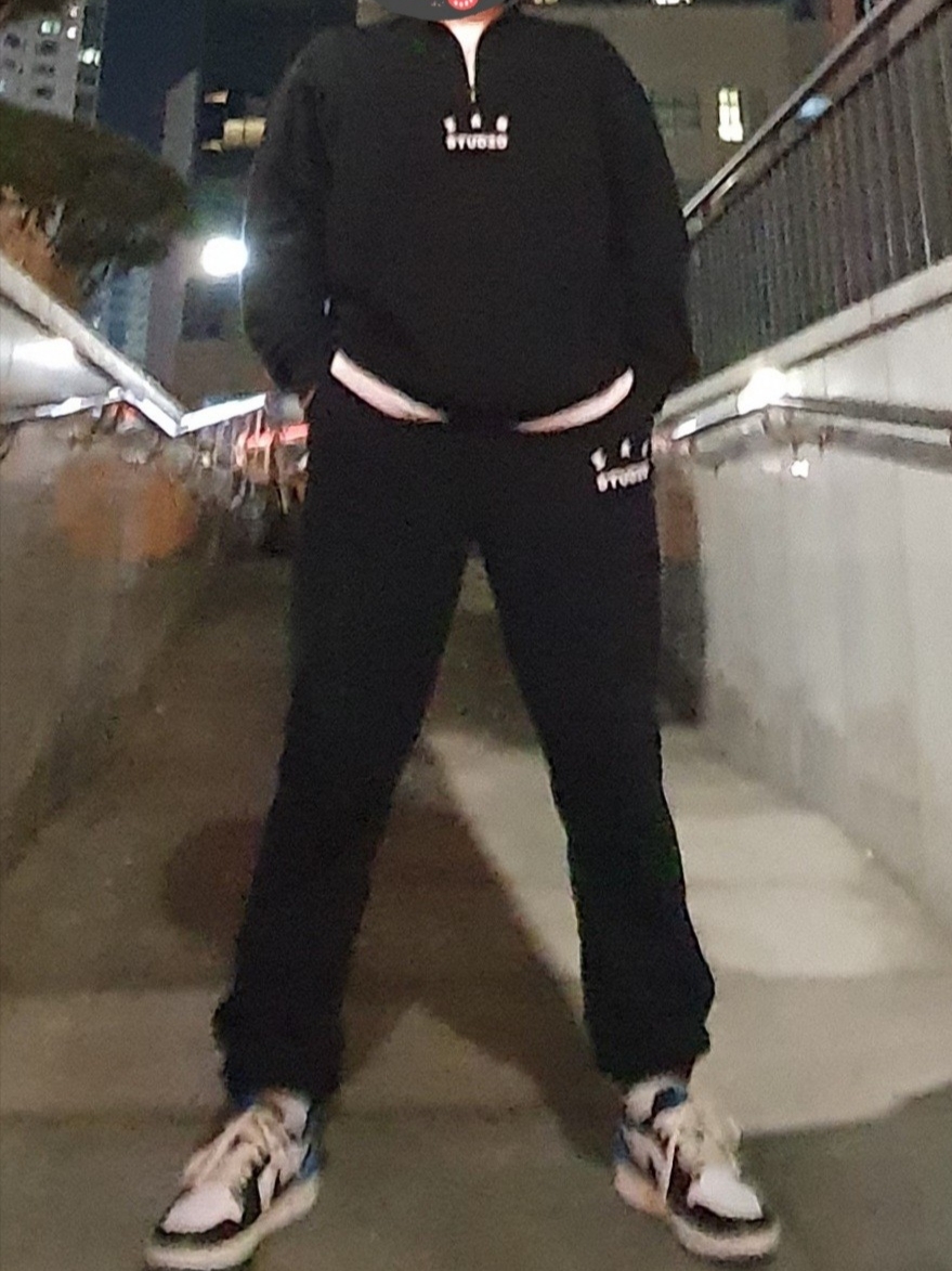 IAB Studio Half Zip-Up Black White, IAB Studio Sweatpants Black White - 23SS 착용 스타일