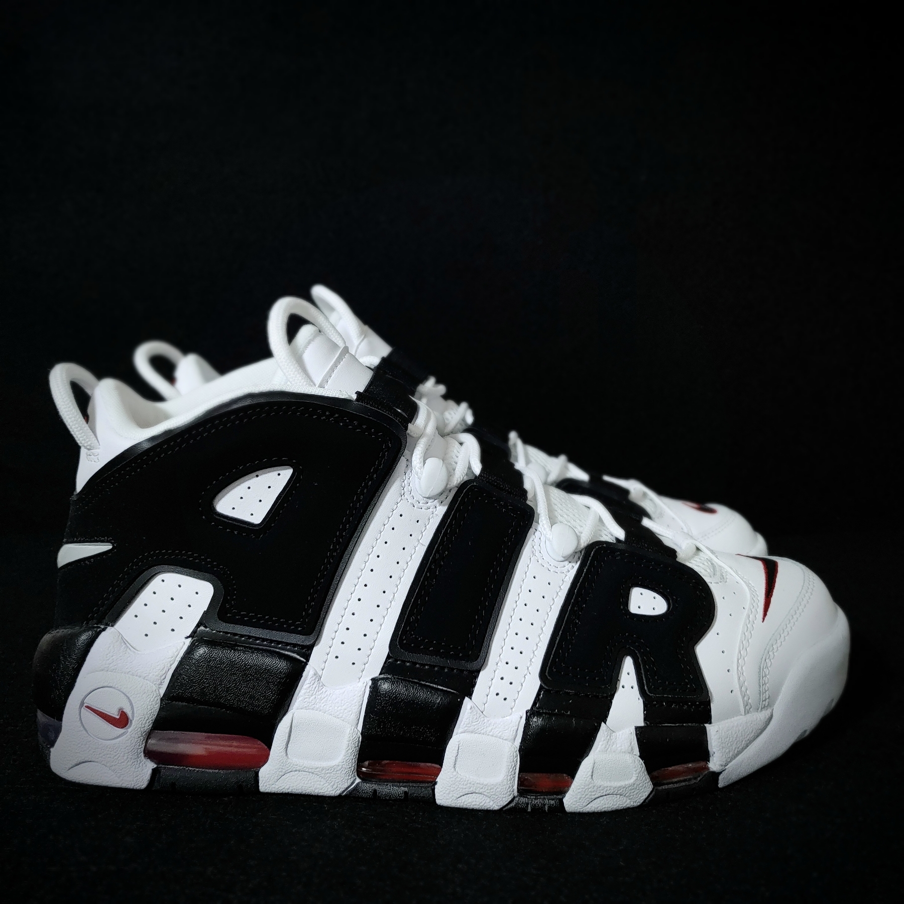 Nike Air More Uptempo Scottie Pippen 착용 스타일 - 4