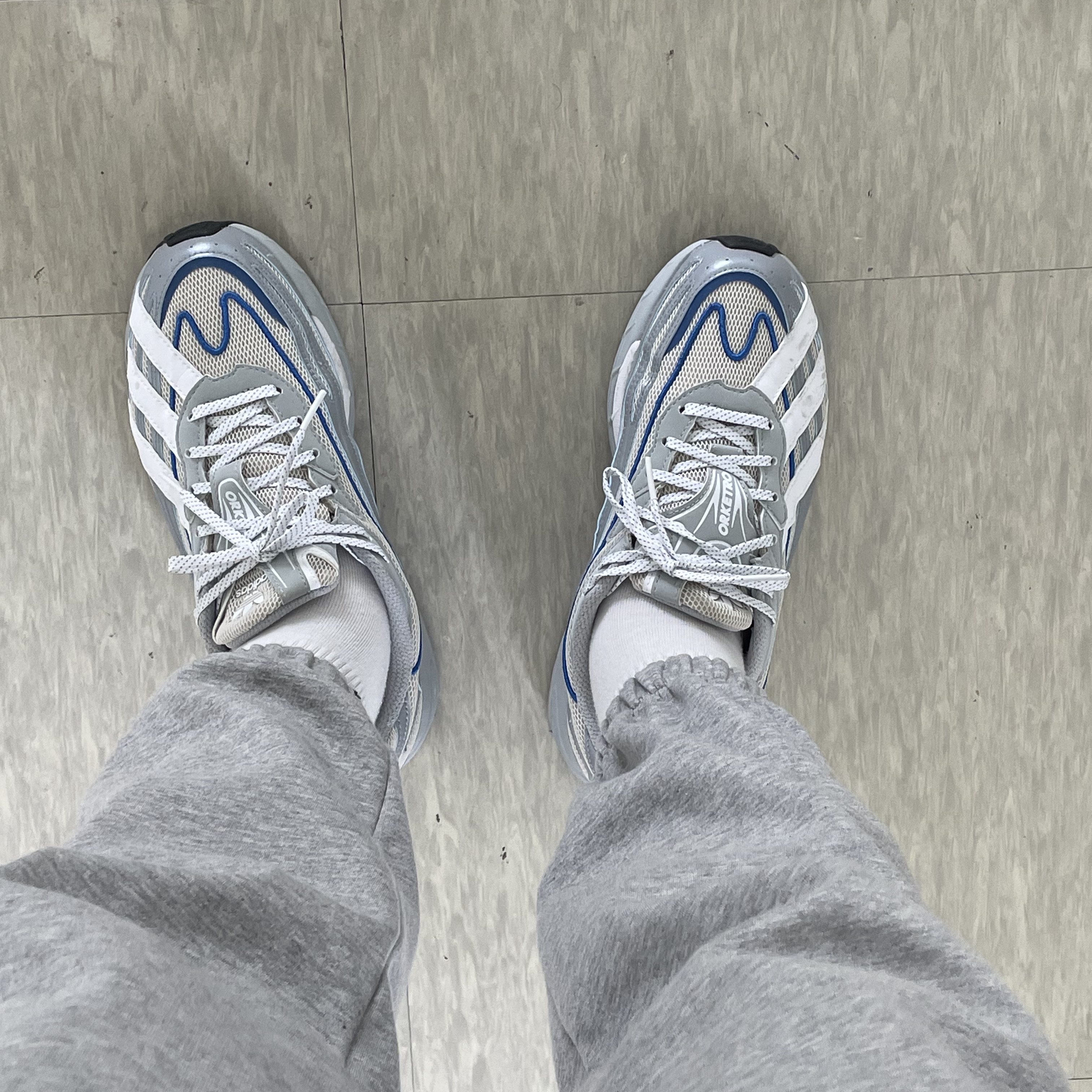 Adidas Orketro Bliss Cloud White 착용 스타일