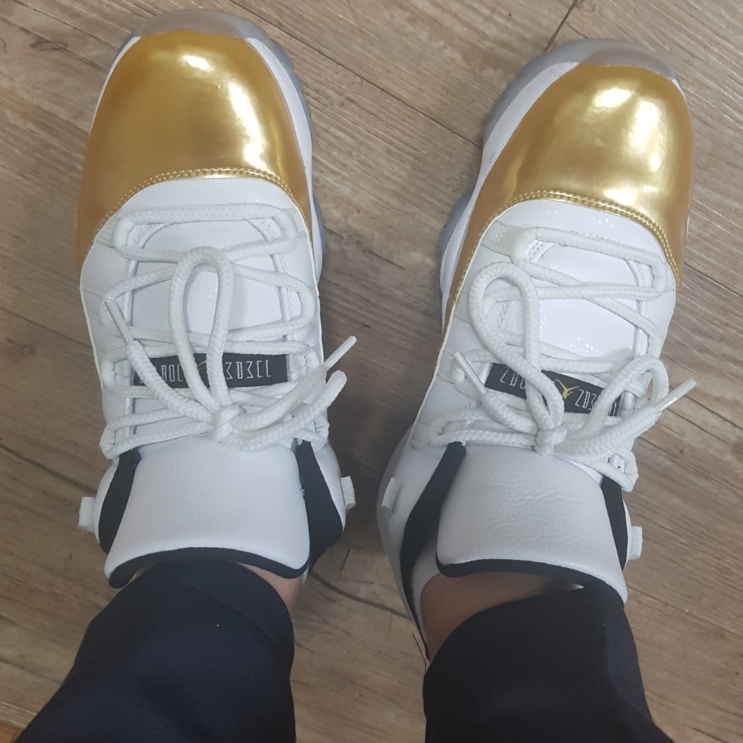 Jordan 11 Retro Low Closing Ceremony 착용 스타일