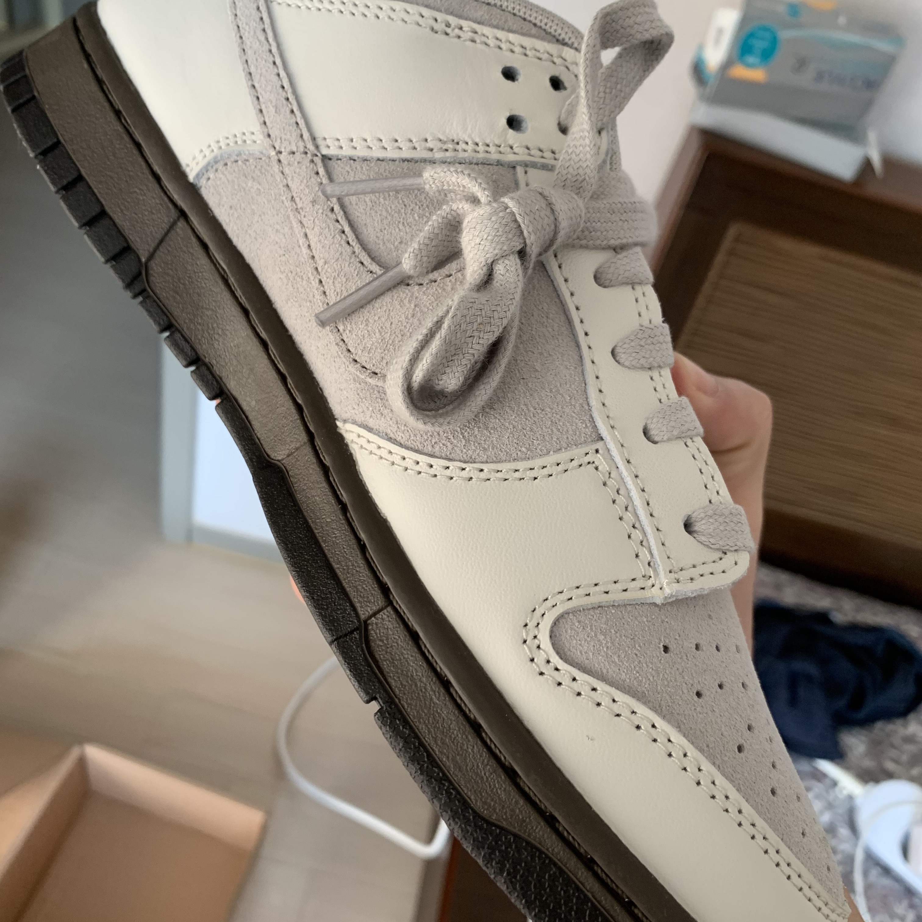 Nike Dunk Low Ironstone Phantom 착용 스타일 - 2