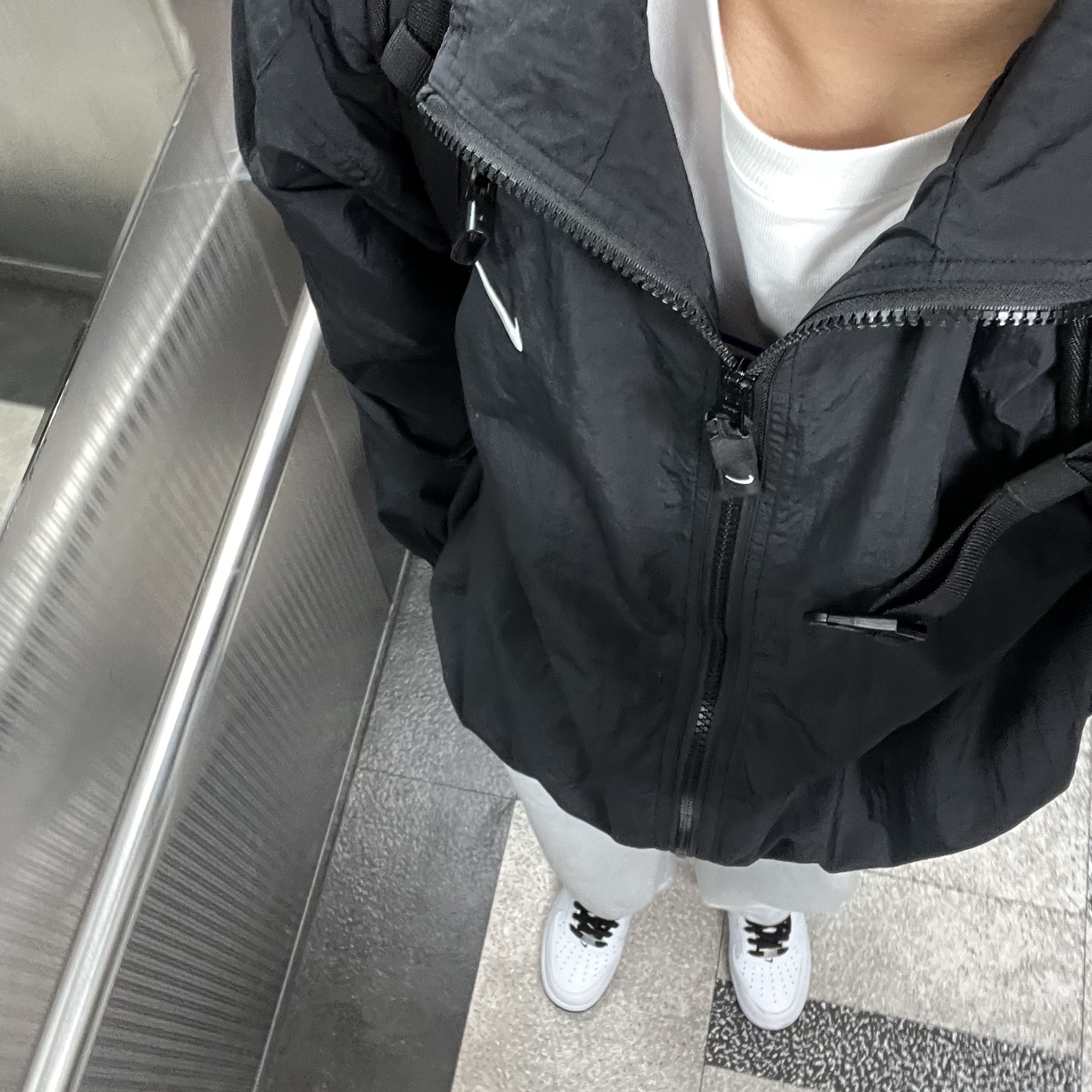 Nike NRG Solo Swoosh Woven Track Jacket Black - US/EU, Nike Air Force 1 '07 White Black 착용 스타일