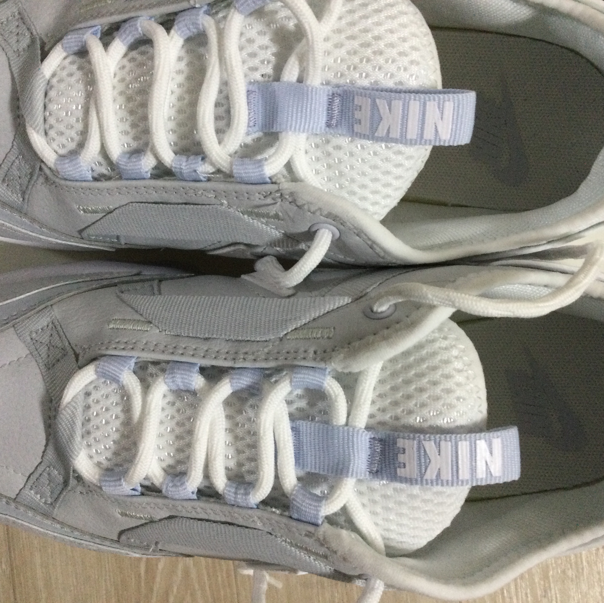 (W) Nike TC 7900 Premium 2 Photon Dust 착용 스타일 - 2