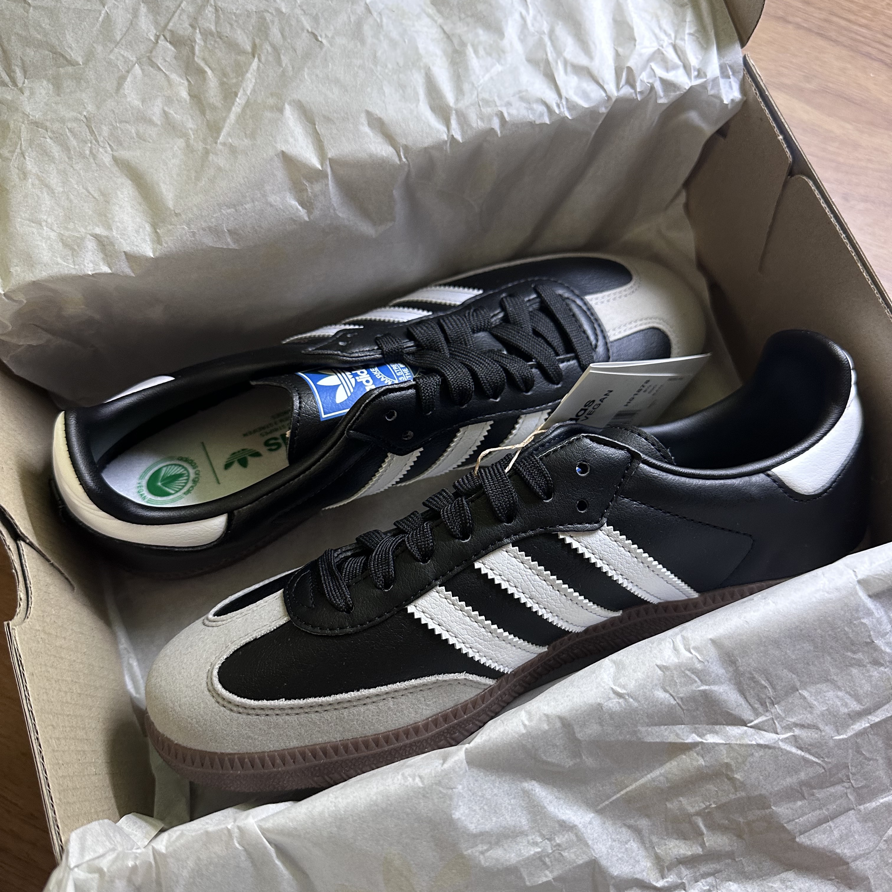 Adidas Samba Vegan Black White 착용 스타일