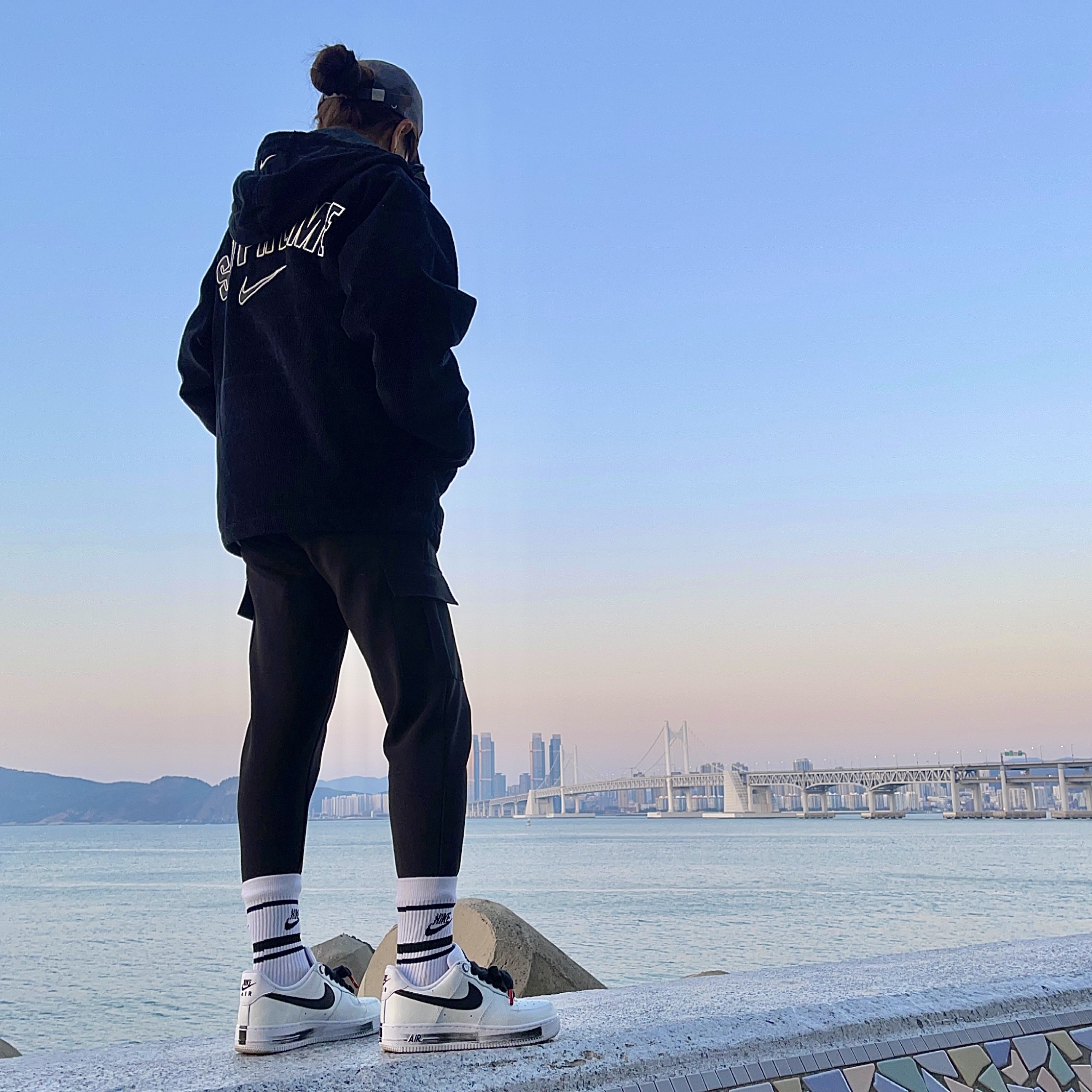 Nike x Peaceminusone Air Force 1 Low Para-Noise 2.0, Supreme x Nike Arc Corduroy Hooded Jacket Black - 22SS 착용 스타일 - 1