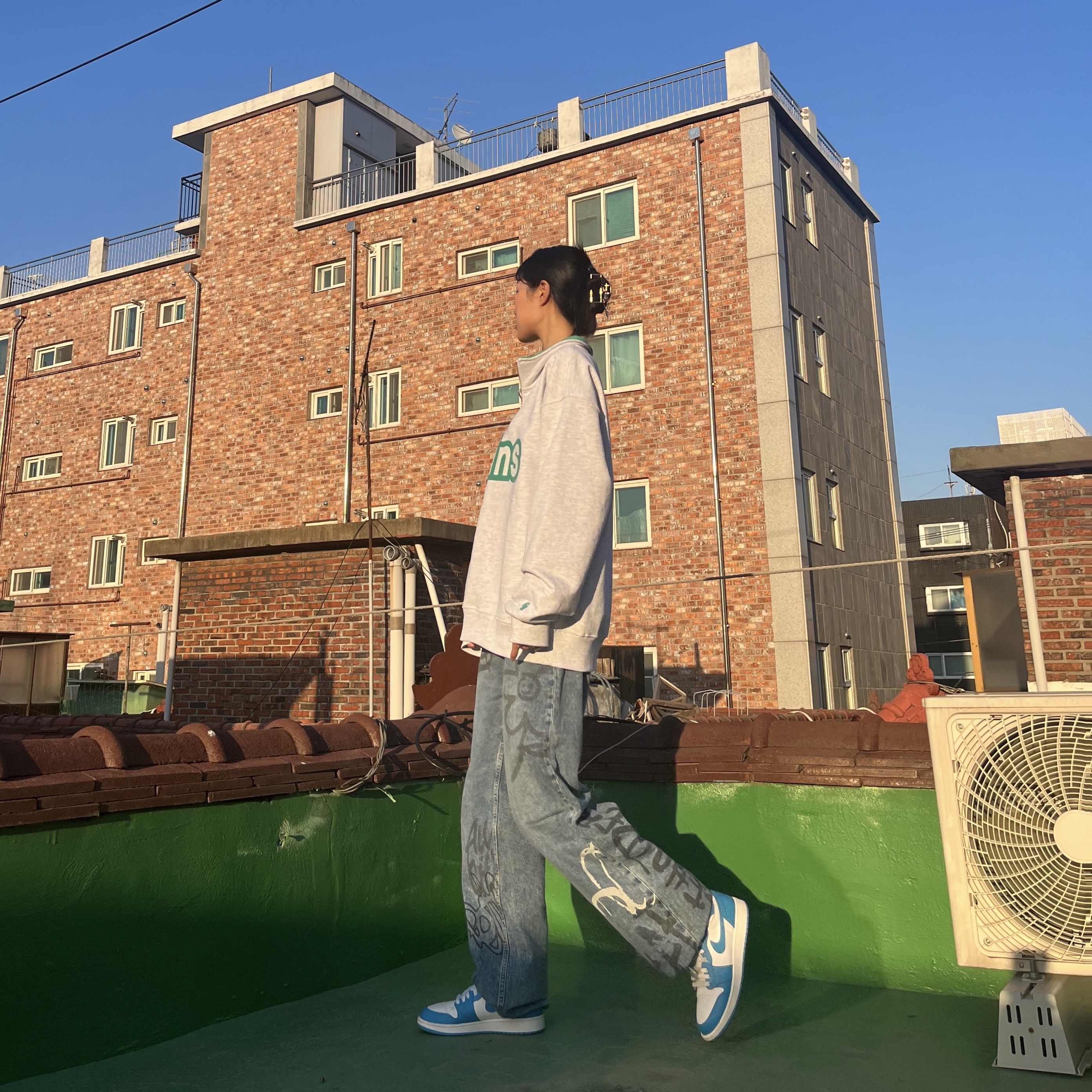 Supreme Small Shoulder Bag Dark Red - 20SS, Jordan 1 Retro UNC 착용 스타일 - 4
